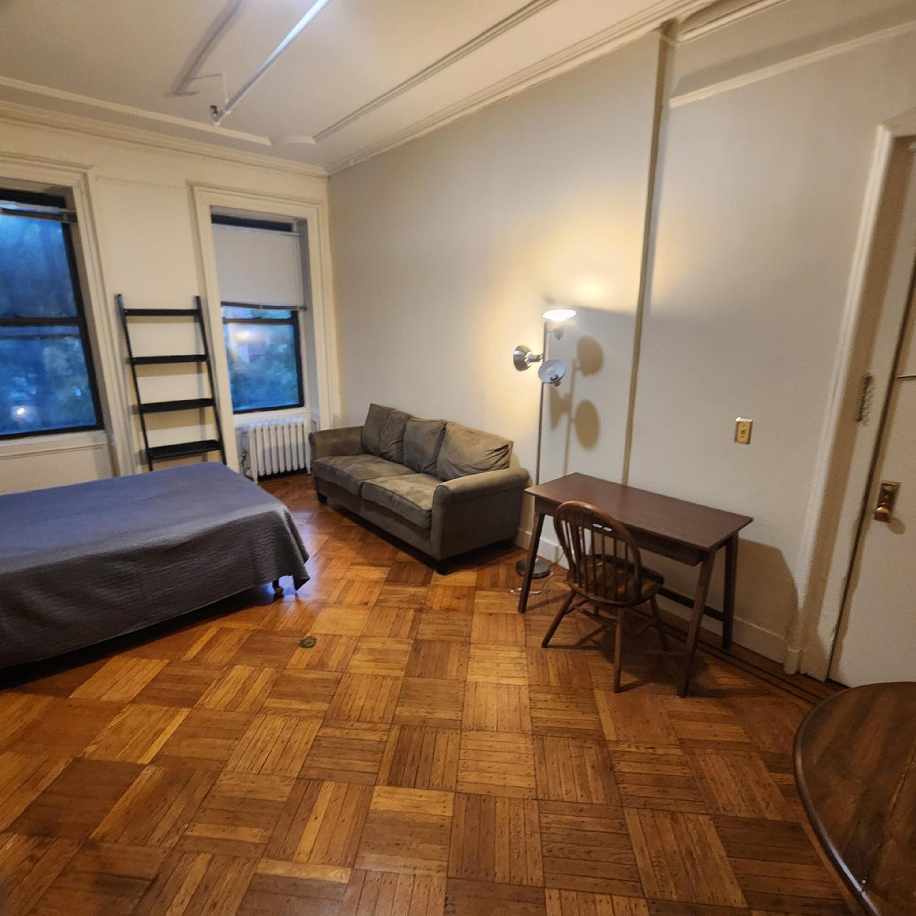 Double Room with Shared Toilet photo 2