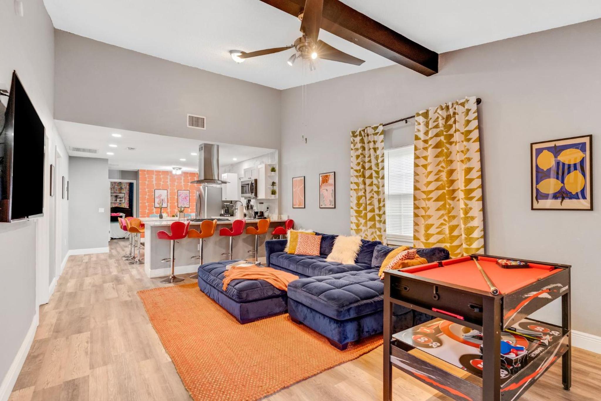 Four-Bedroom House photo 2