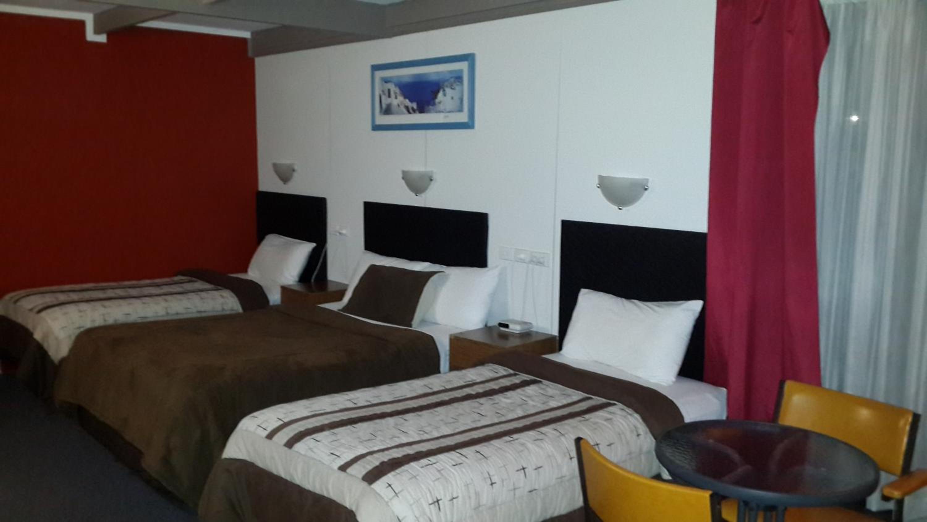 Family Room - Photo 6