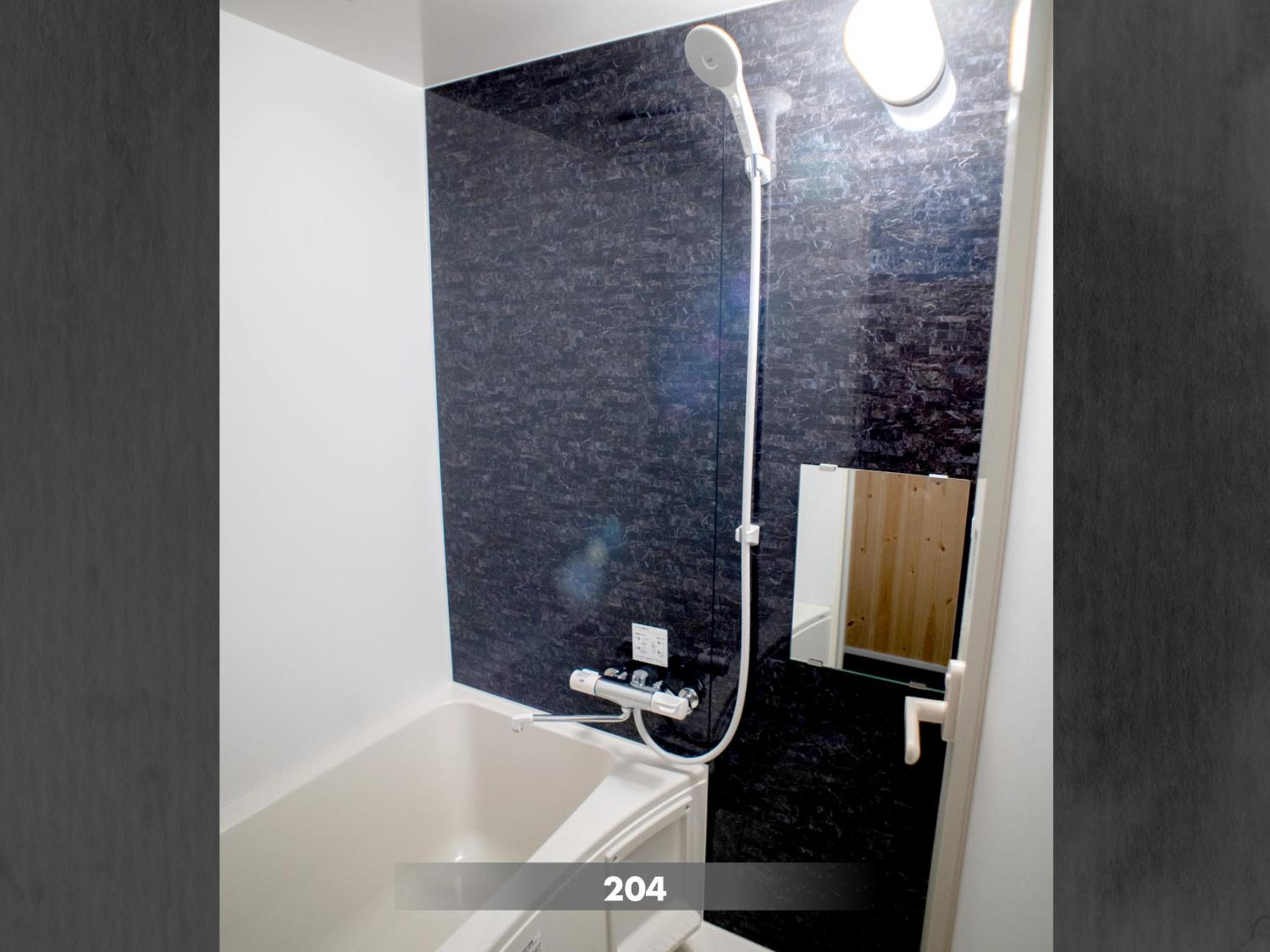 Double or Twin Room with Private Bathroom photo 3