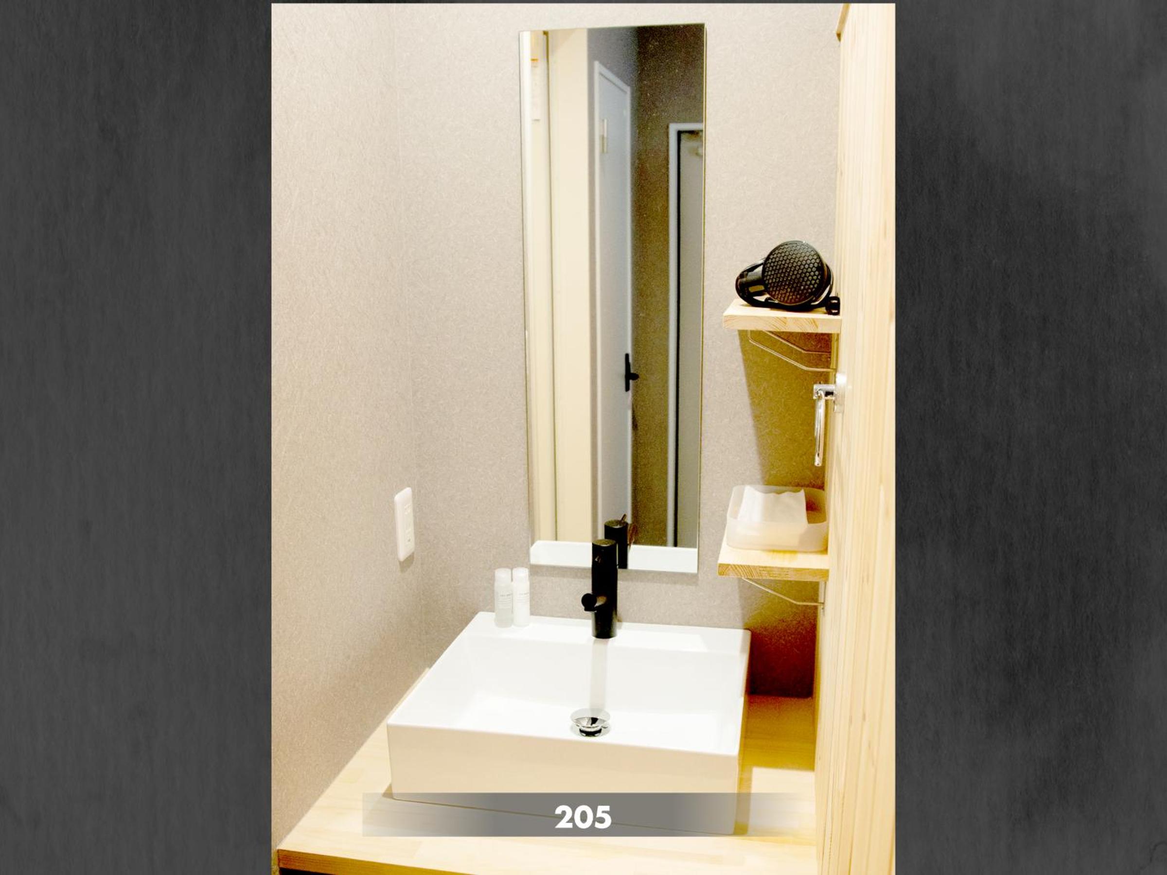 Double Room with Private Bathroom photo 2
