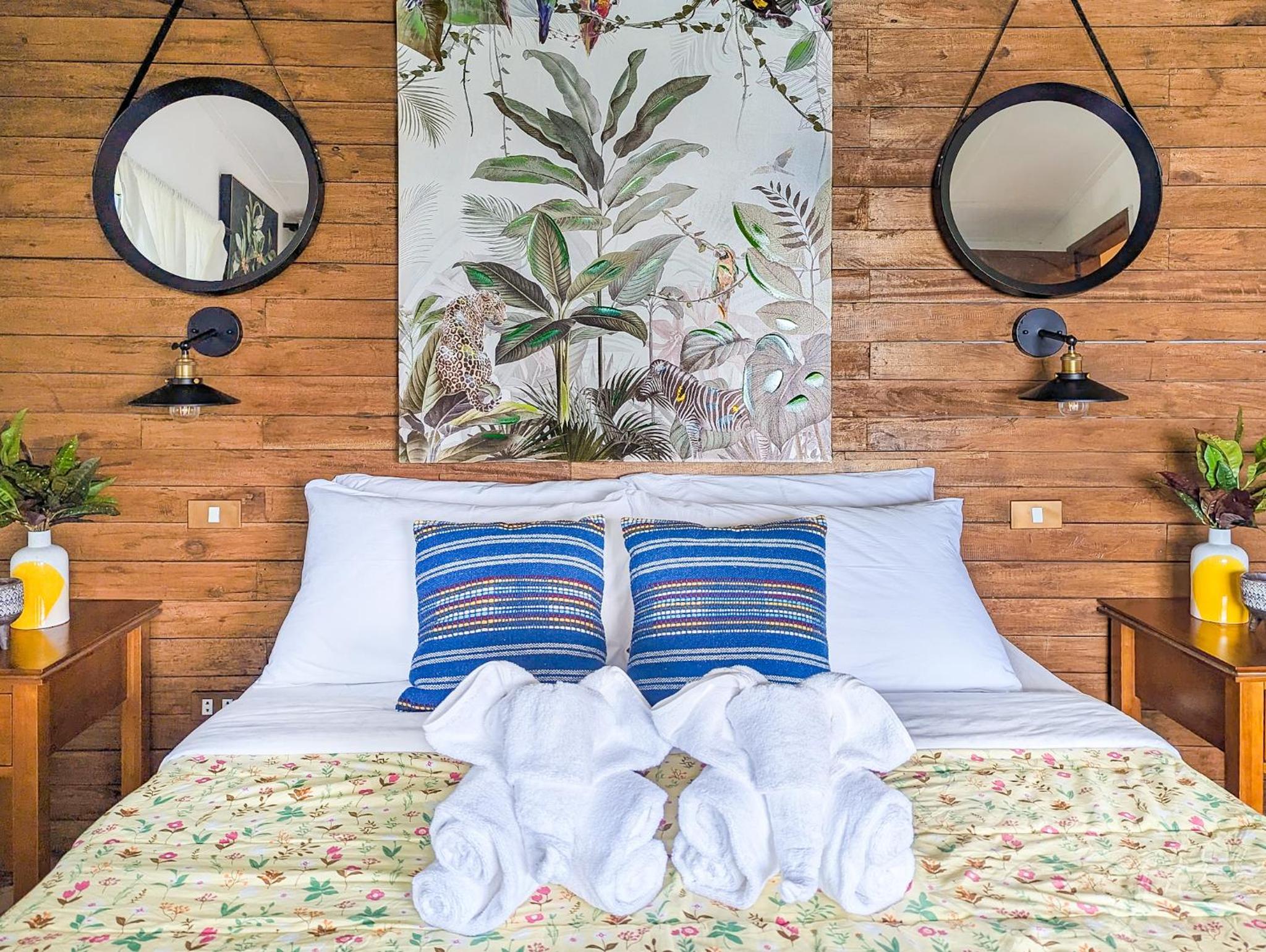 Double or Twin Room with Partial Sea View photo 1