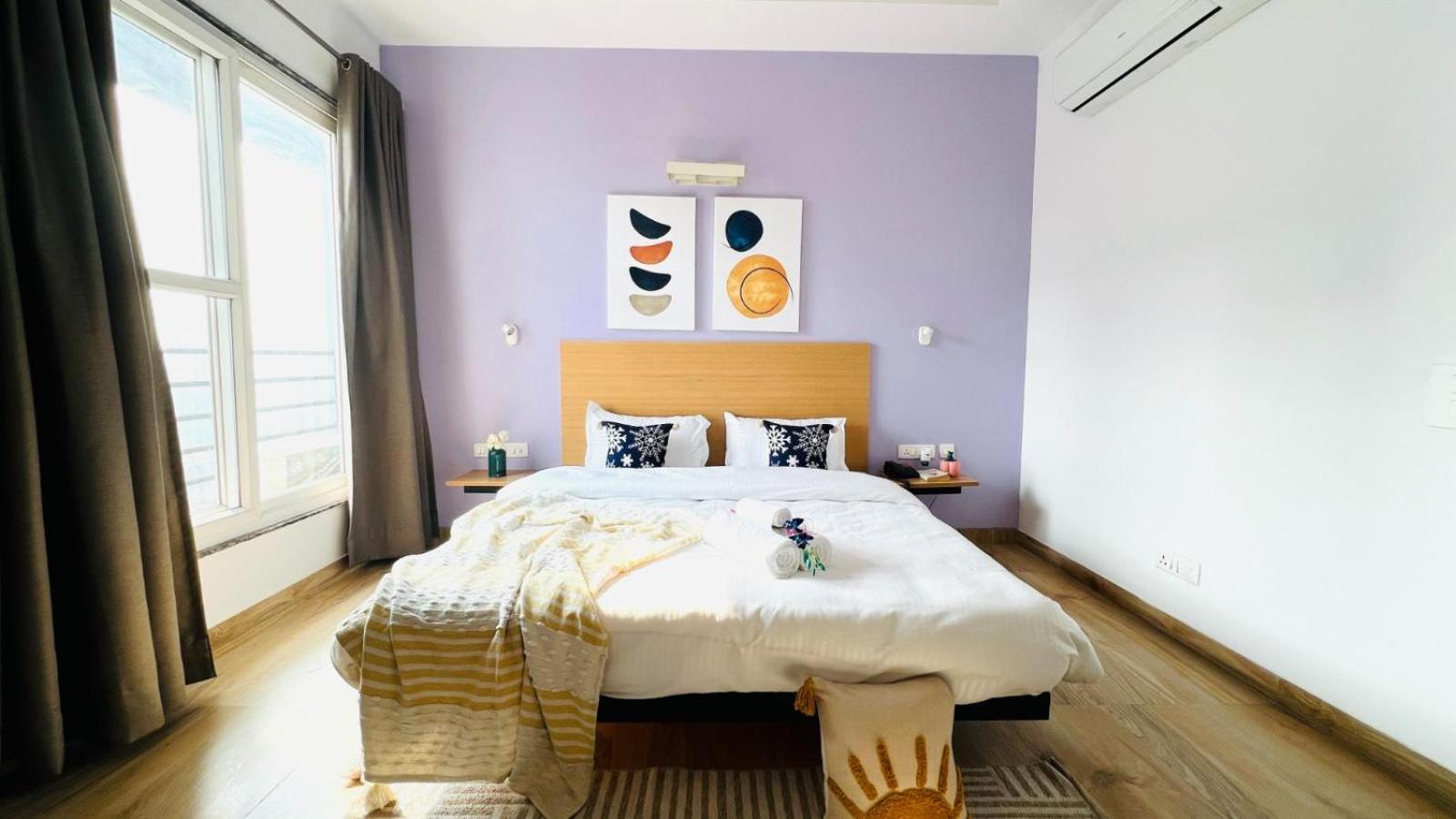 Deluxe Room - Photo 5
