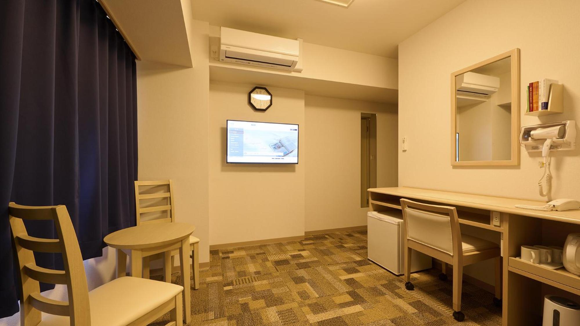 Triple Room - Electric cigarette only - Photo 18