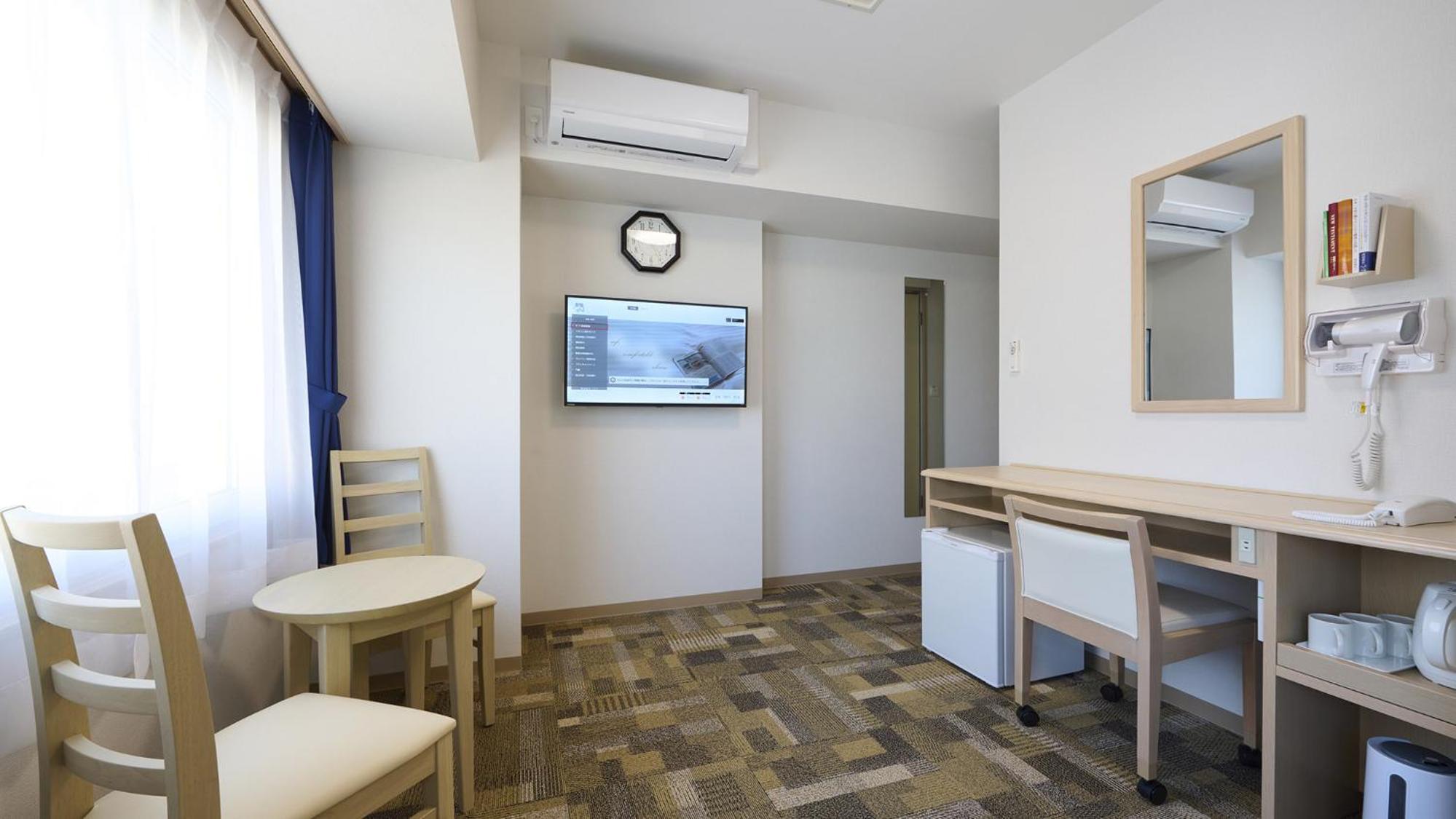 Triple Room - Electric cigarette only - Photo 16
