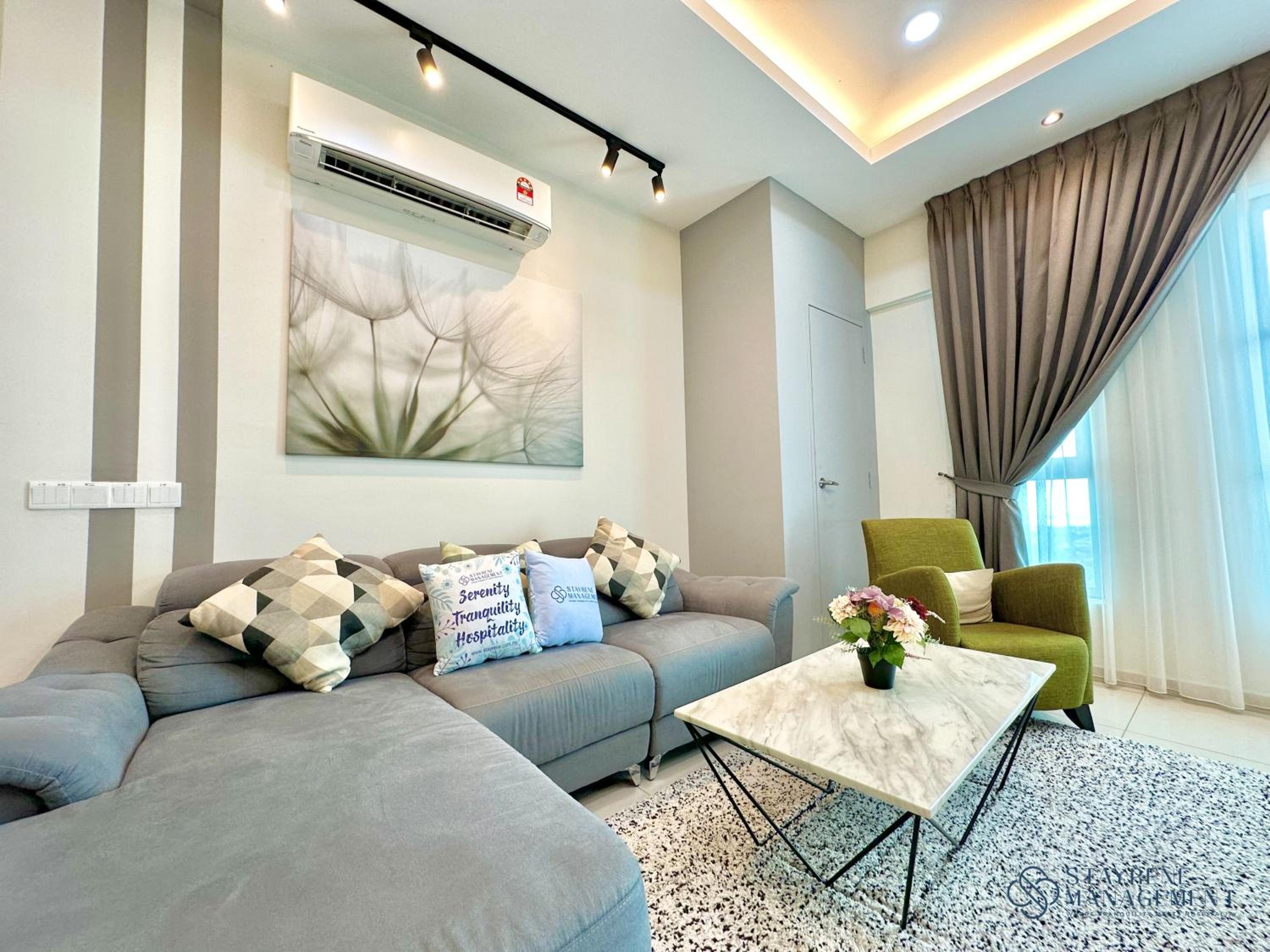 Two-Bedroom Apartment - Photo 2