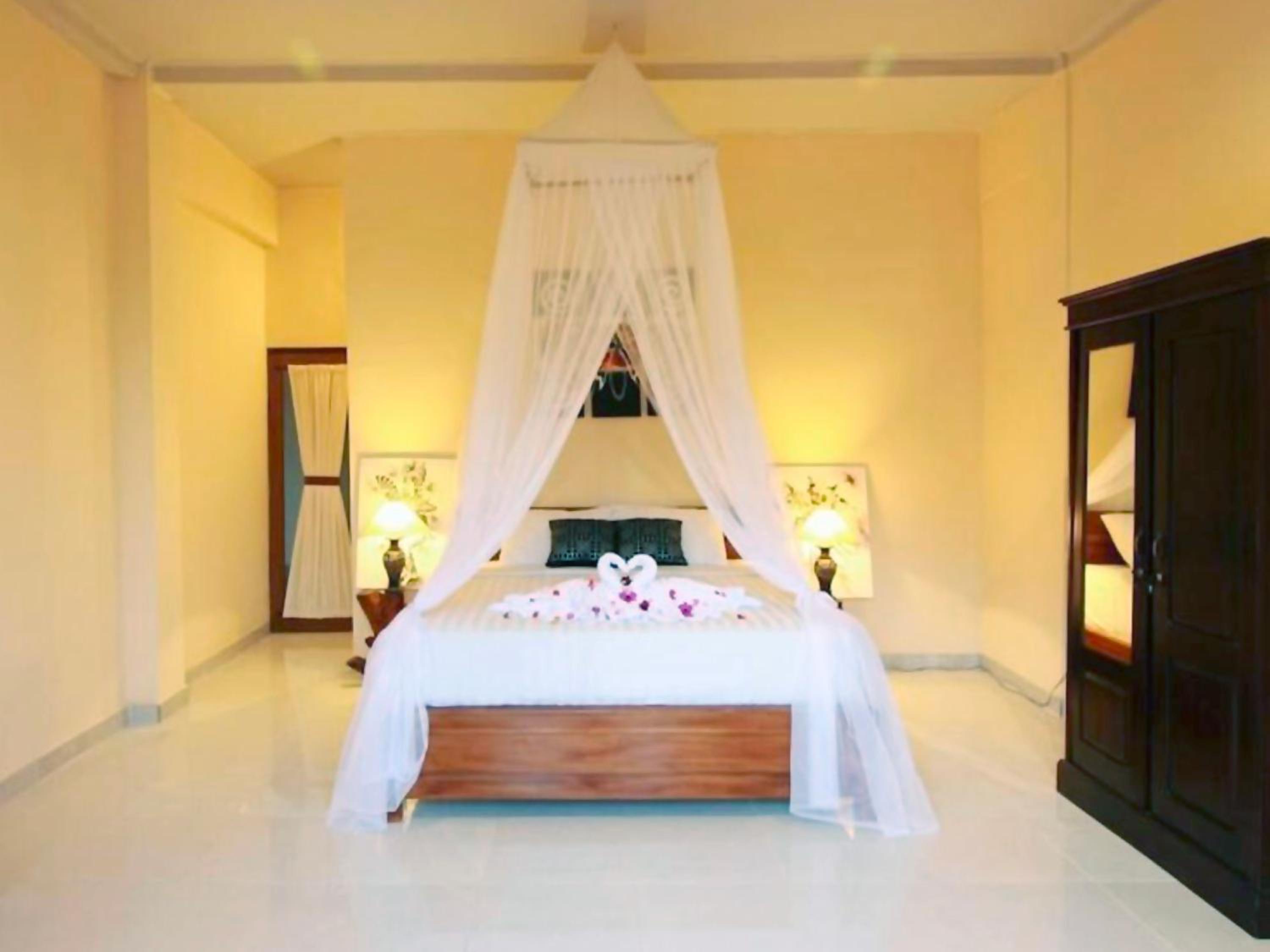 Queen Room With Garden View