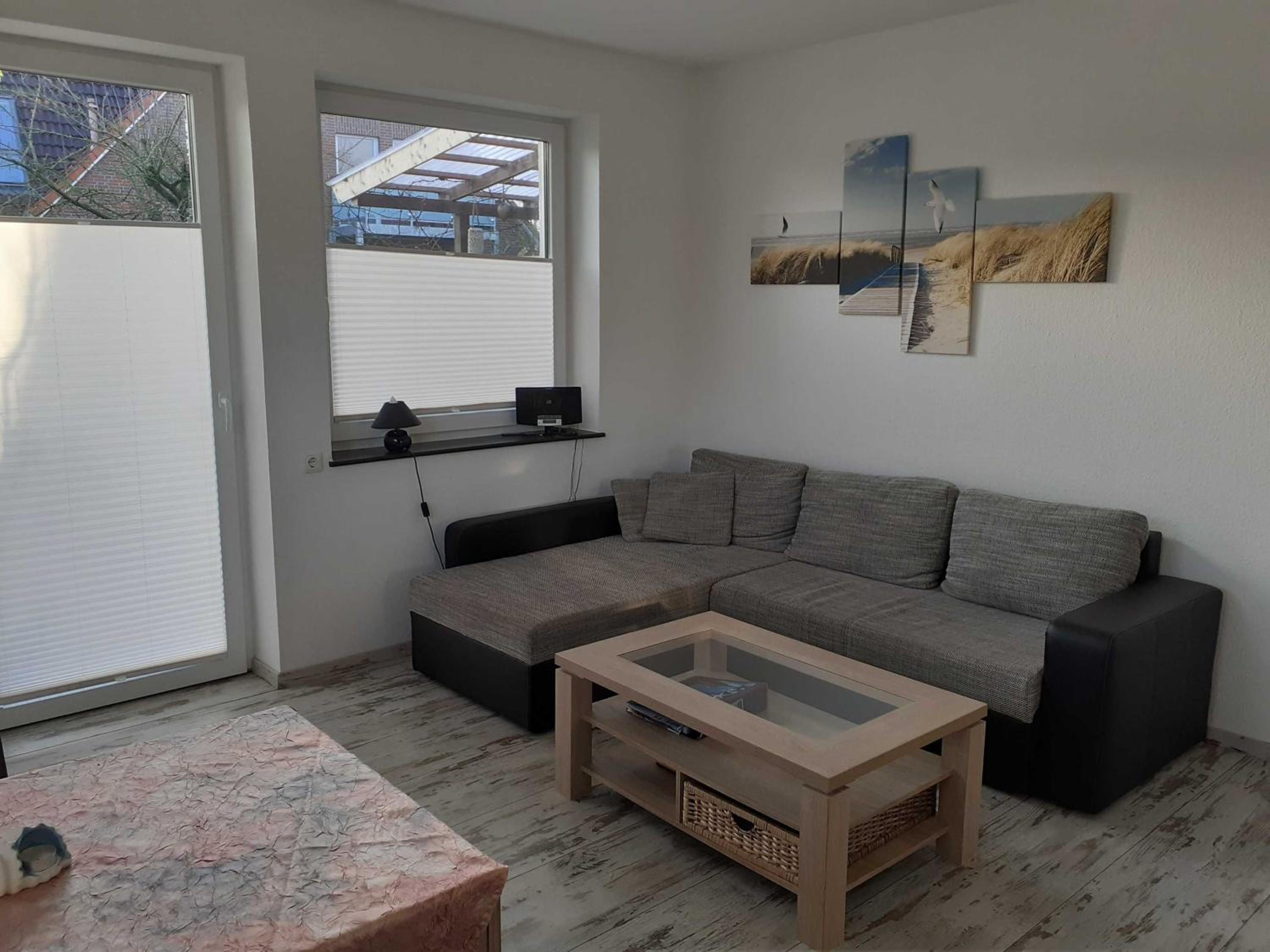 One-Bedroom Apartment with Terrace photo 1