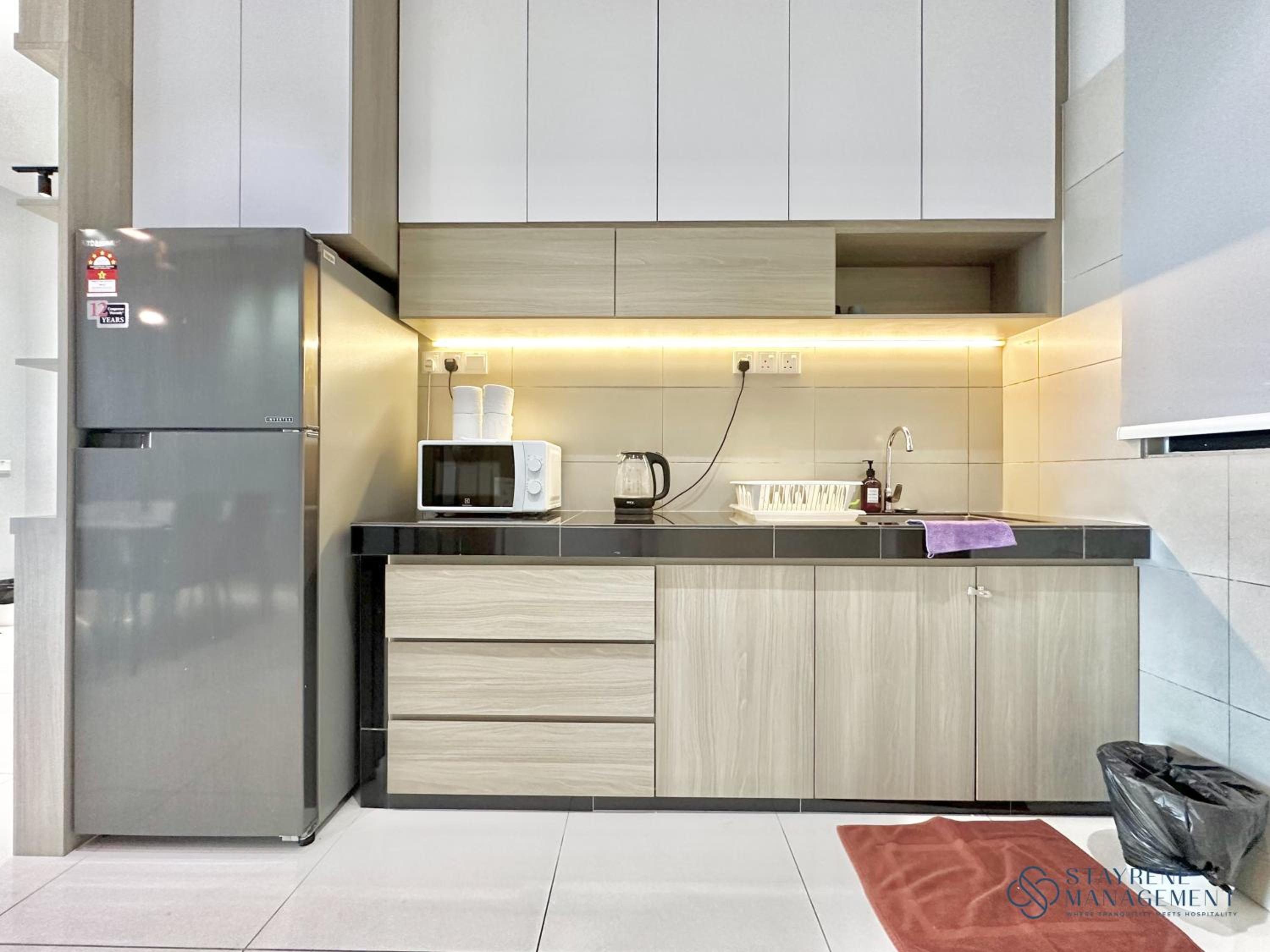 Three-Bedroom Apartment - Photo 6