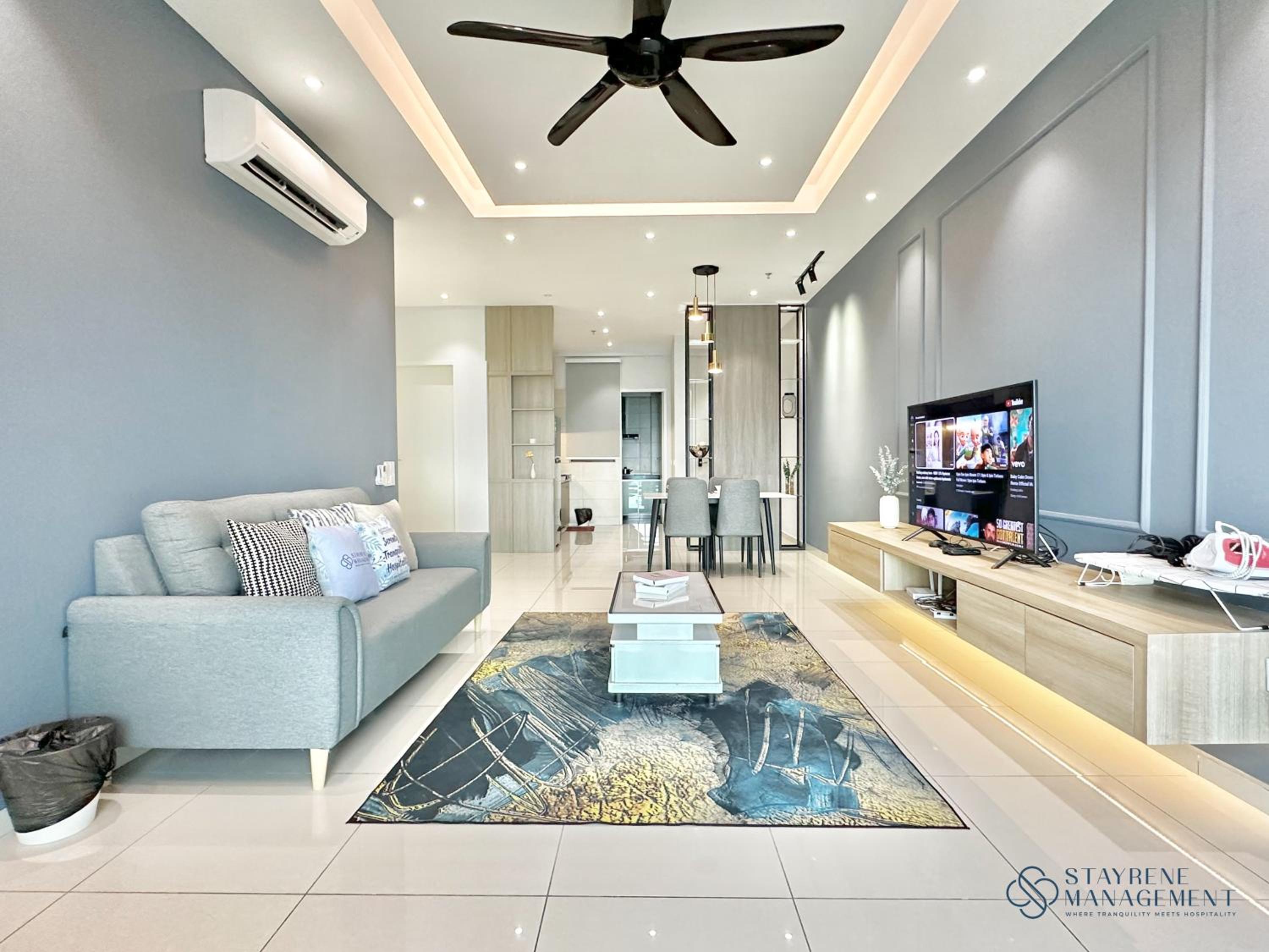Three-Bedroom Apartment - Photo 9