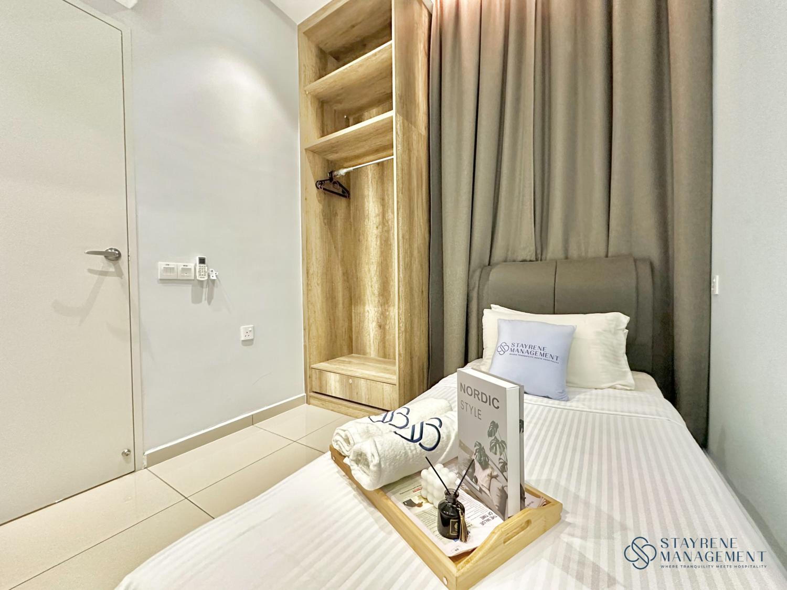 Three-Bedroom Apartment - Photo 4
