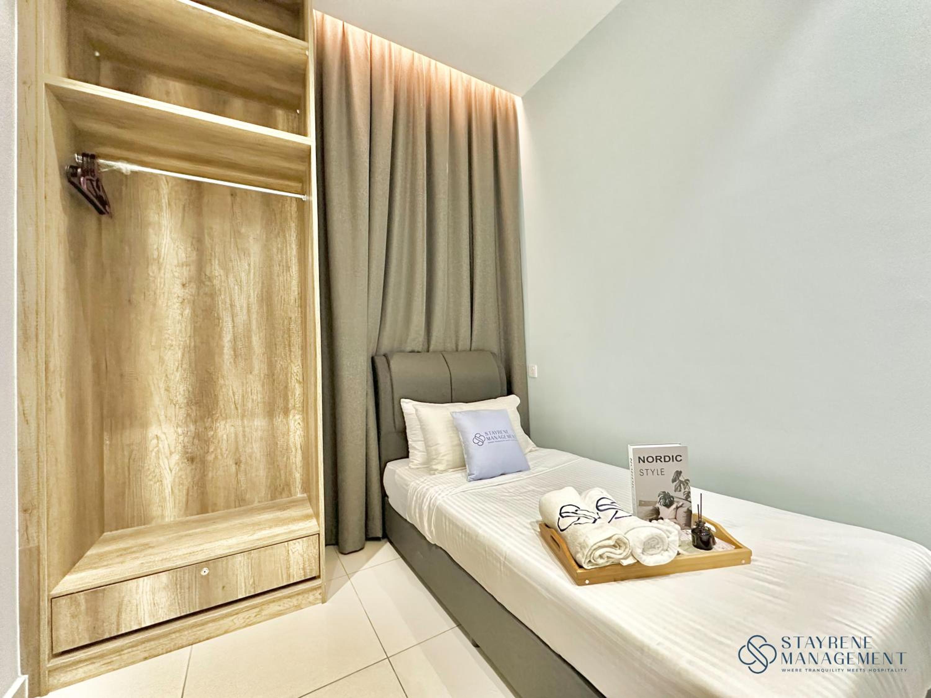 Three-Bedroom Apartment - Photo 20