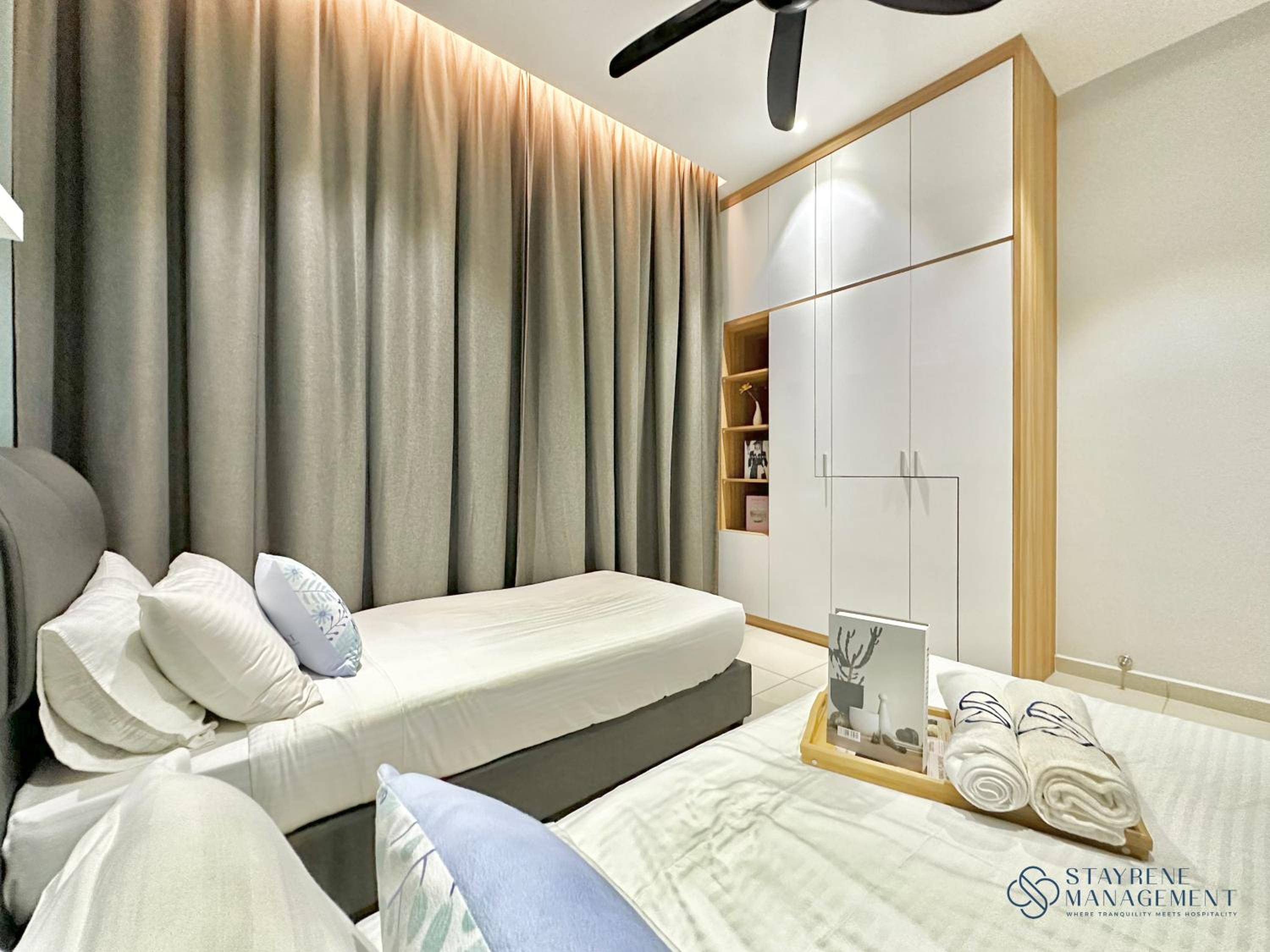 Three-Bedroom Apartment - Photo 19