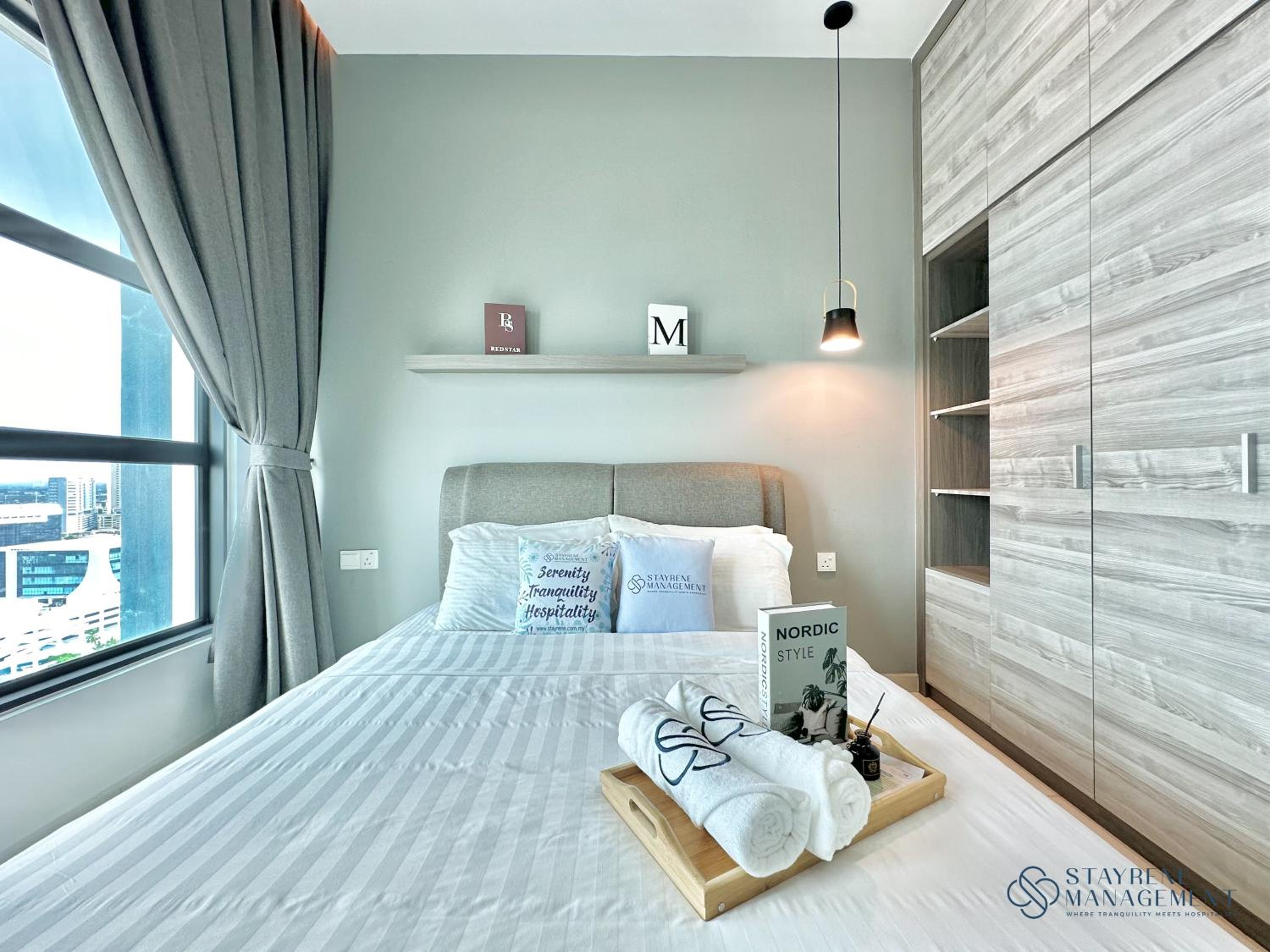 Three-Bedroom Apartment - Photo 25
