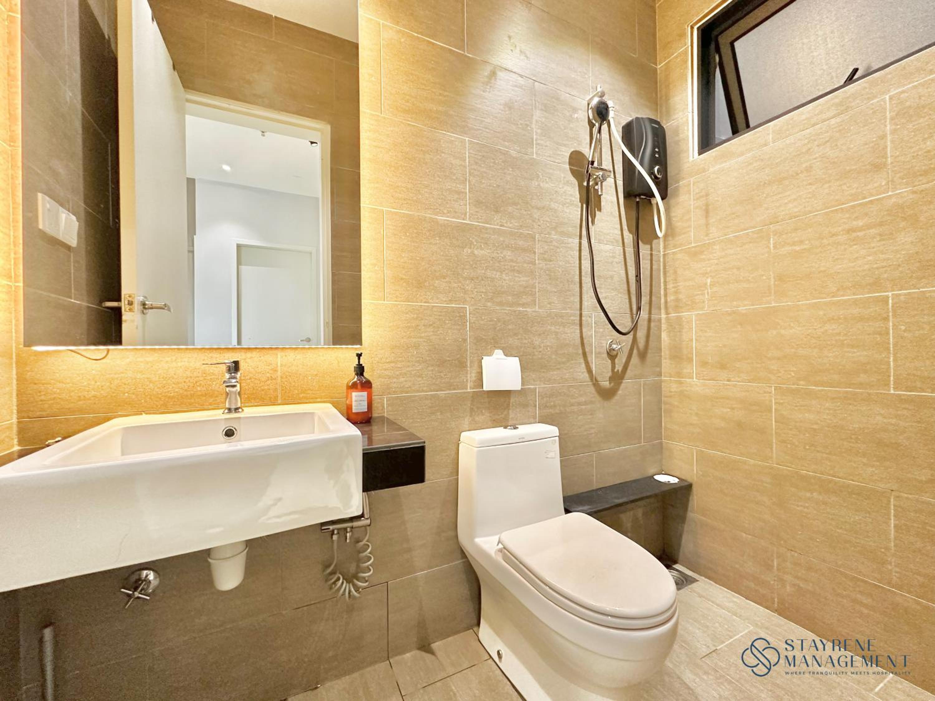 Three-Bedroom Apartment - Photo 29