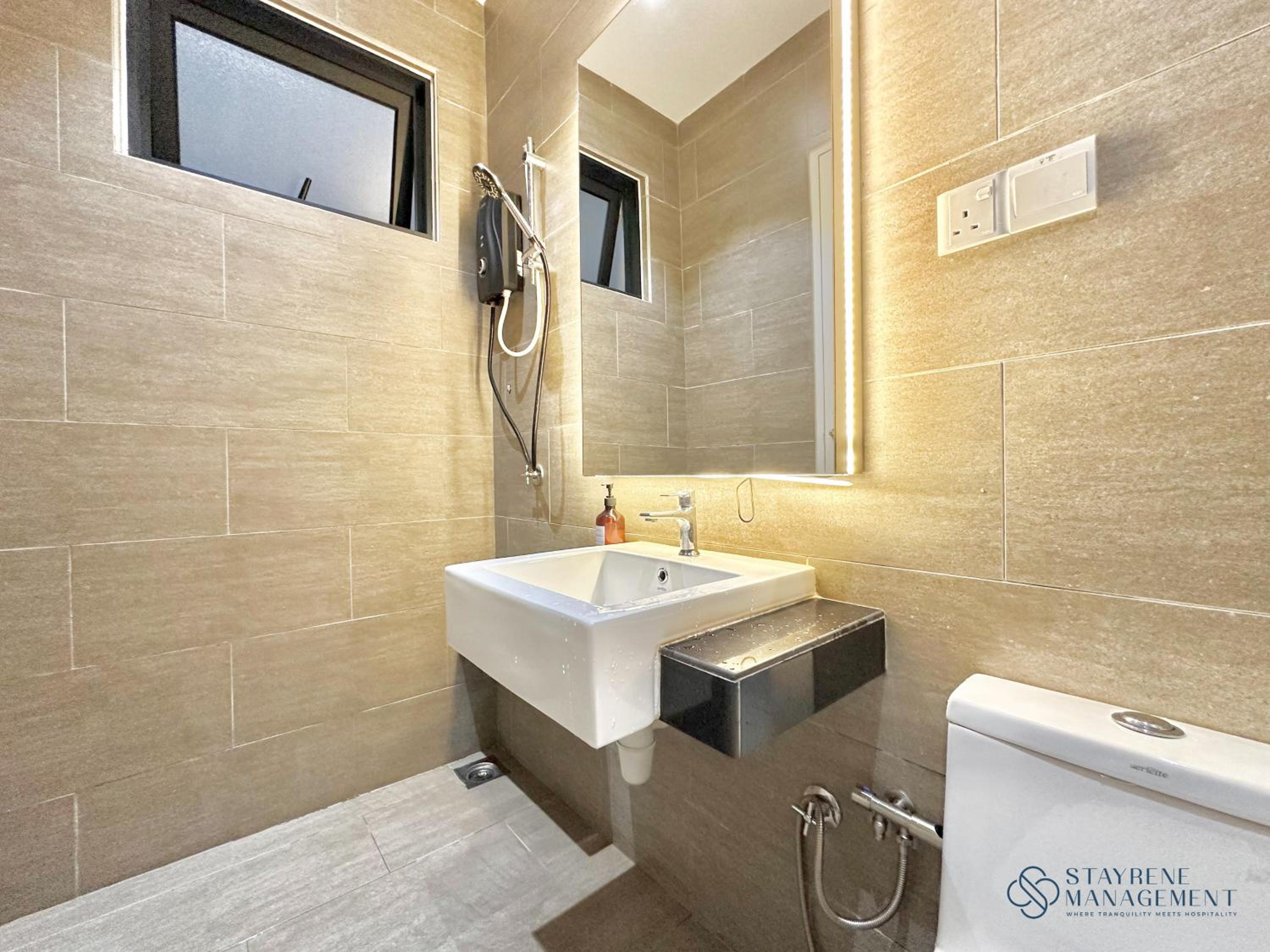 Three-Bedroom Apartment - Photo 28