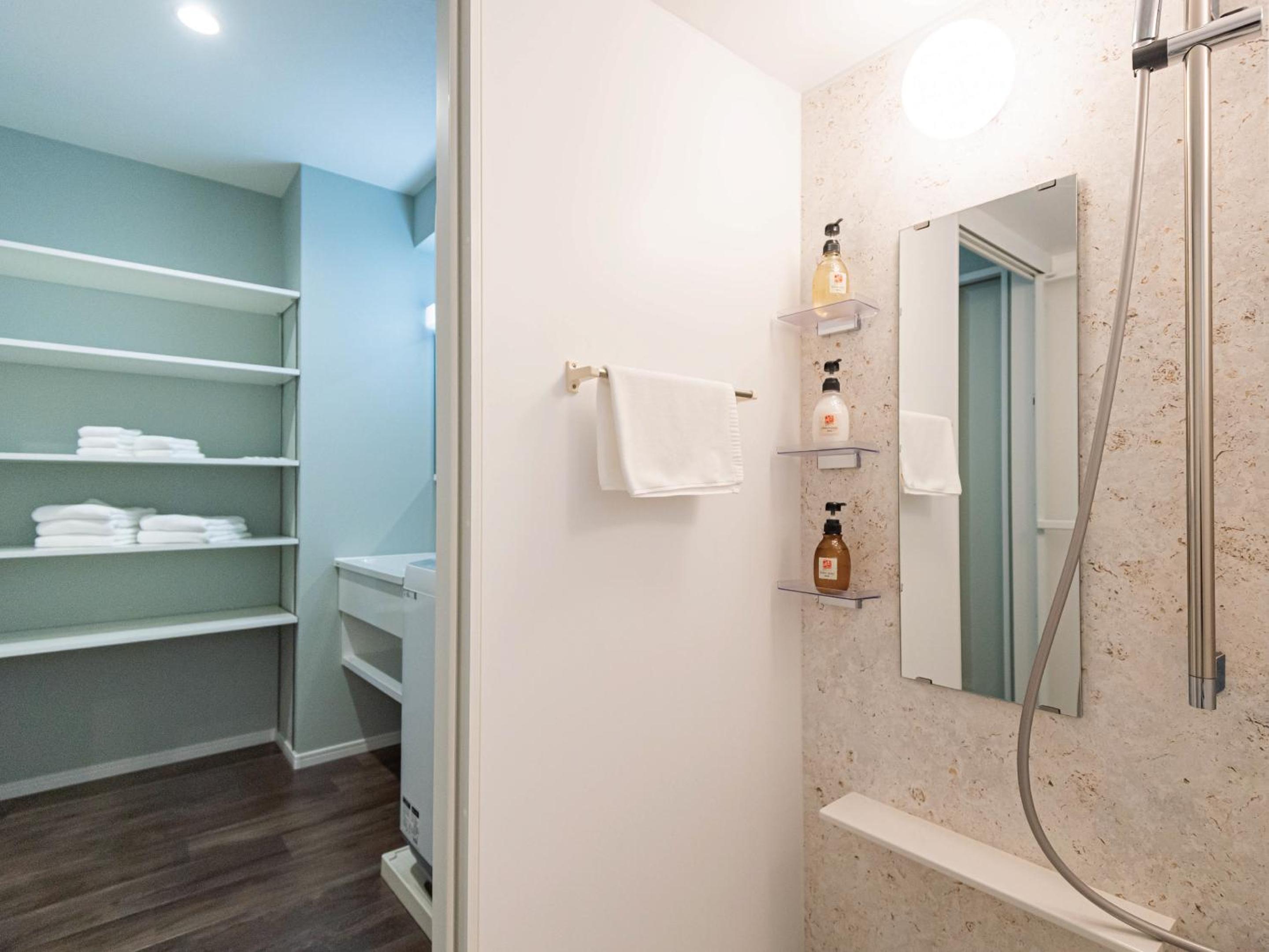 Sky Suite Condo - Photo 3