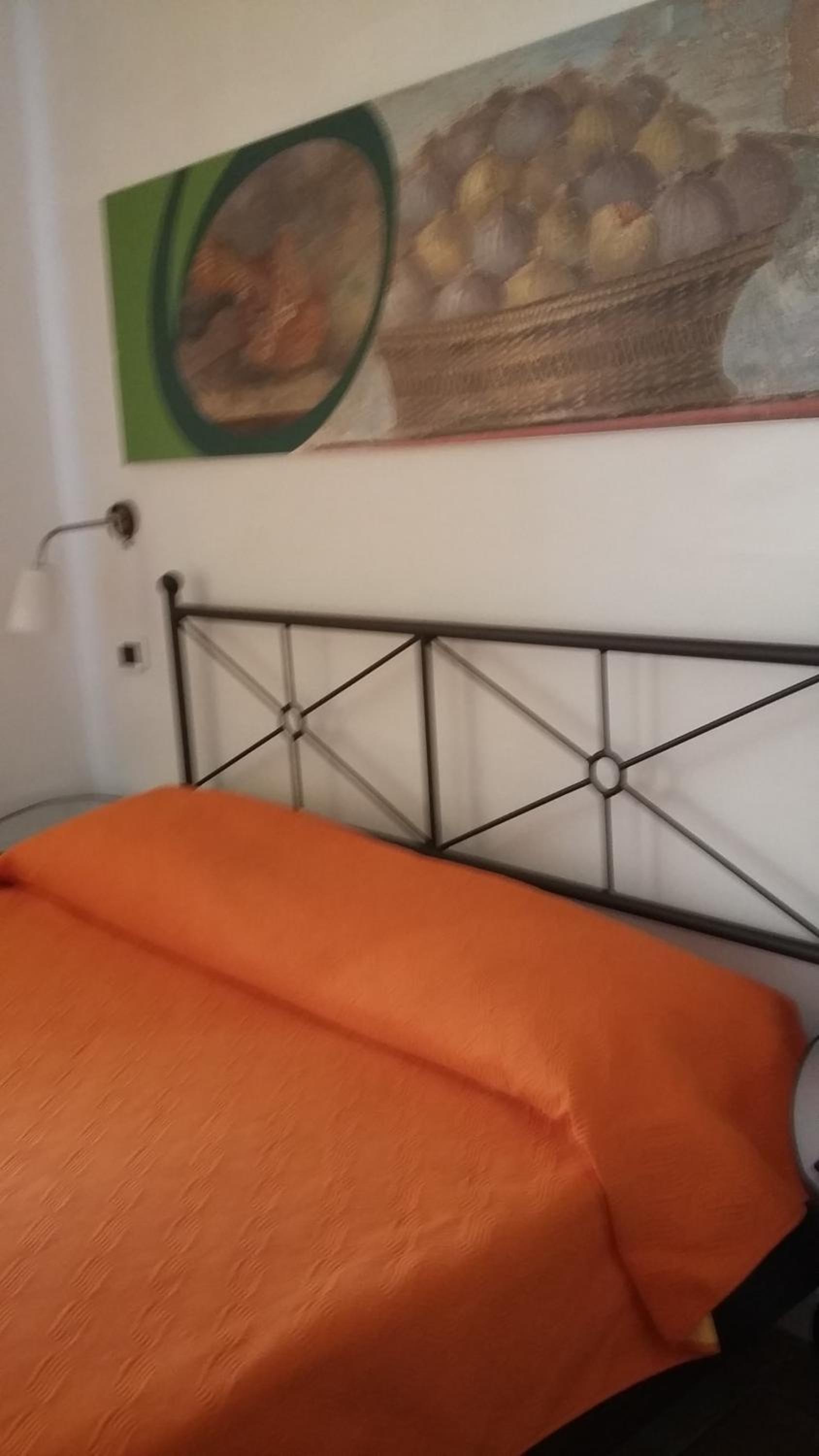 Small Double Room - Photo 30