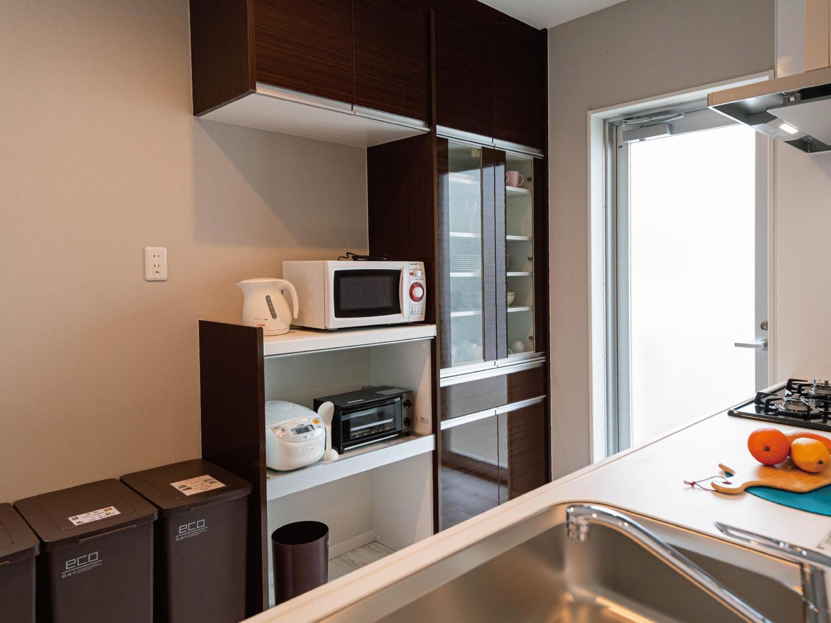 Top Floor SUNSET SUITE CONDO  - Photo 9