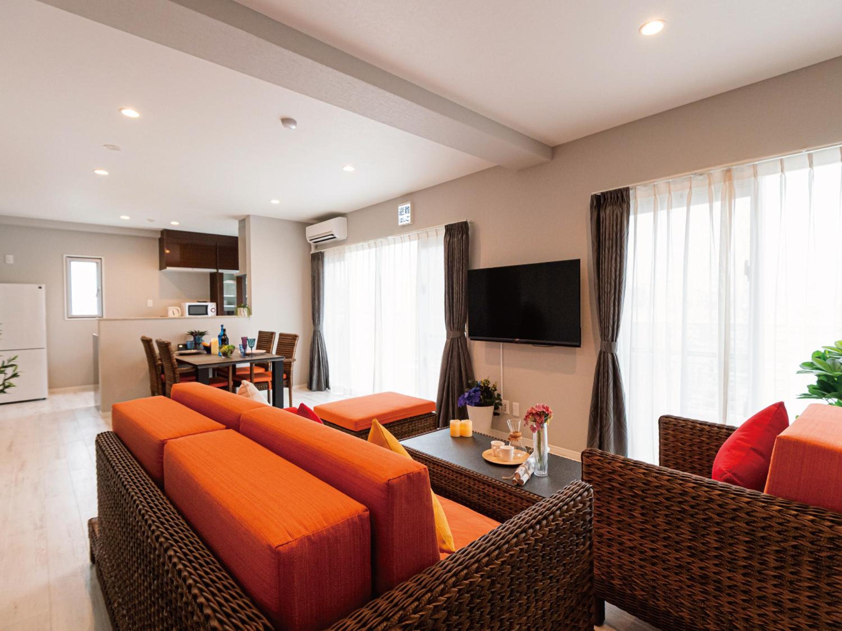 Top Floor SUNSET SUITE CONDO  - Photo 11