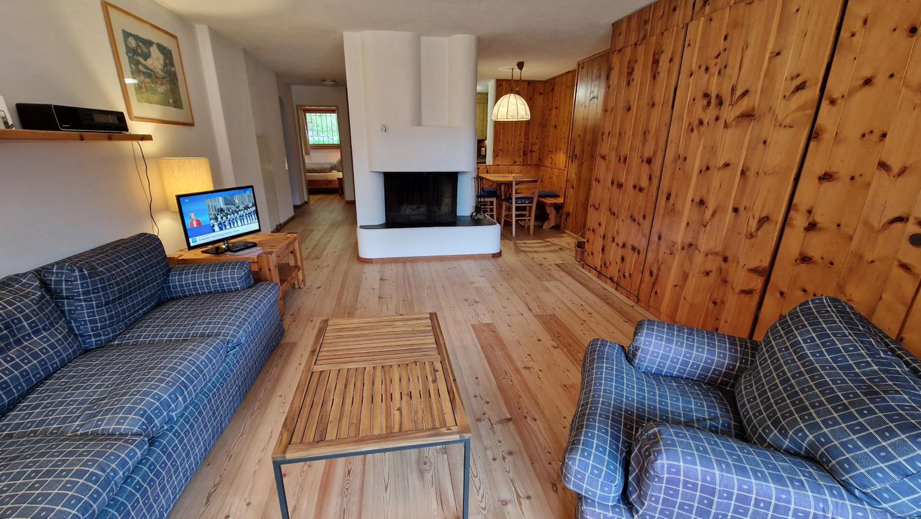 Apartment with Lake View photo 1