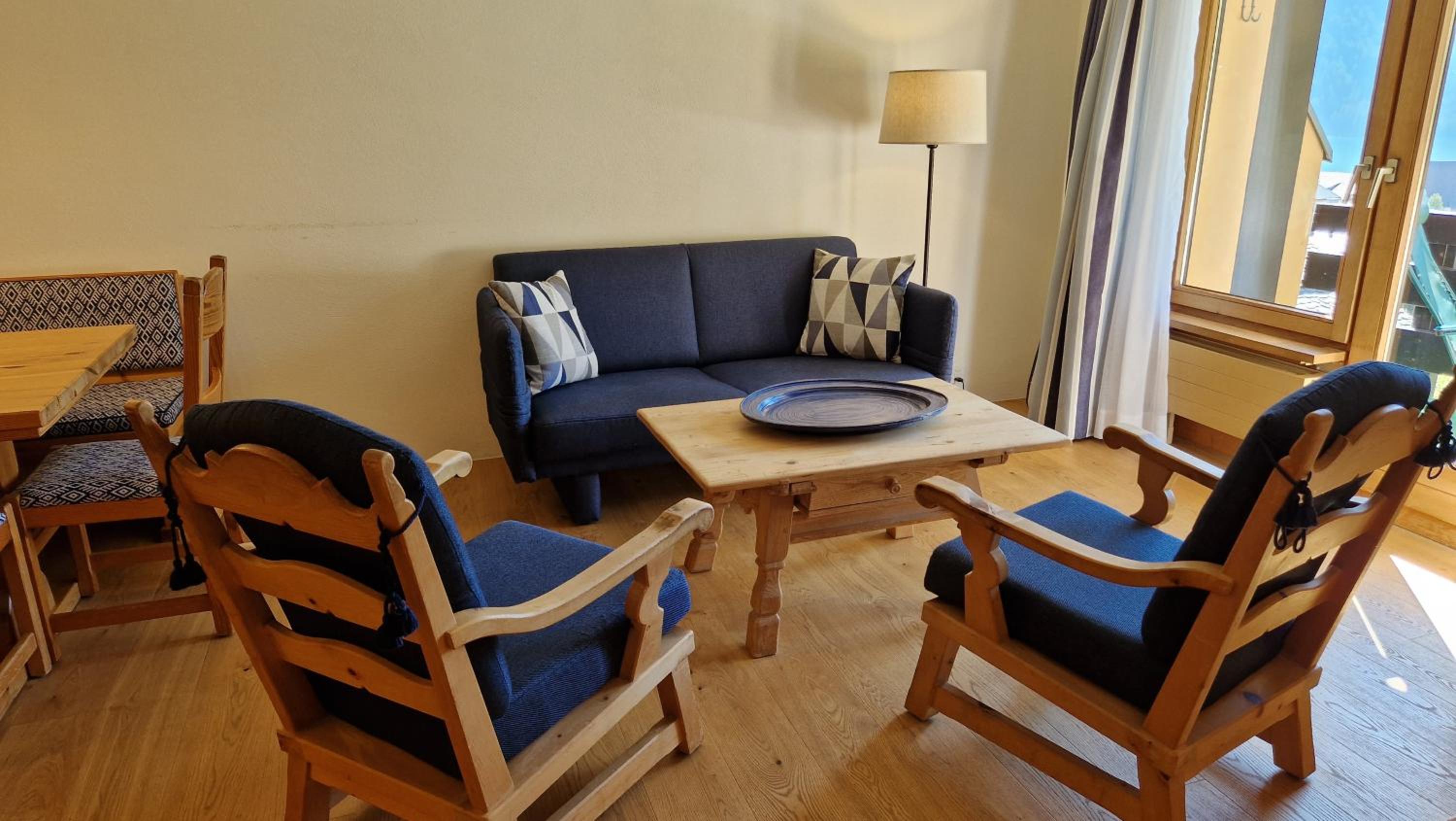 Apartment with Lake View photo 2