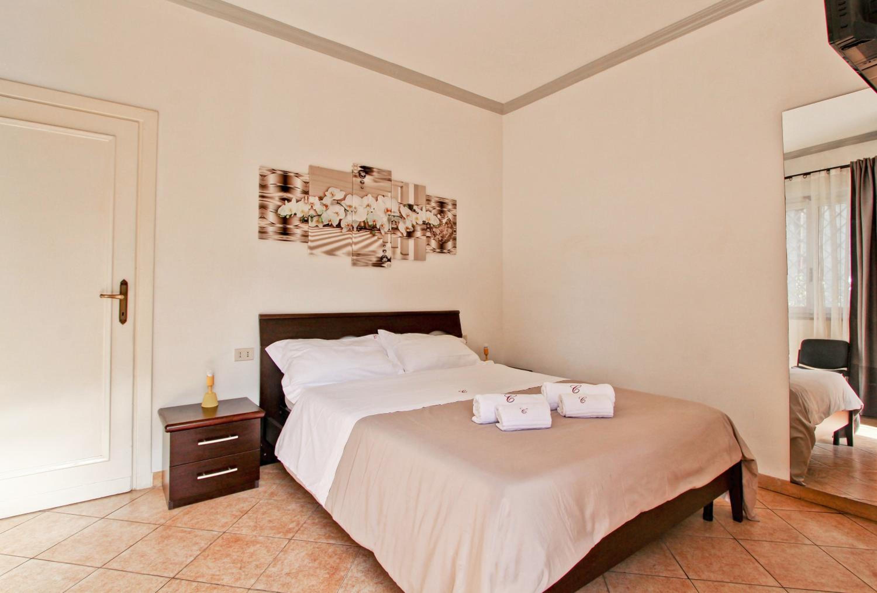Double Room with Private Bathroom photo 1