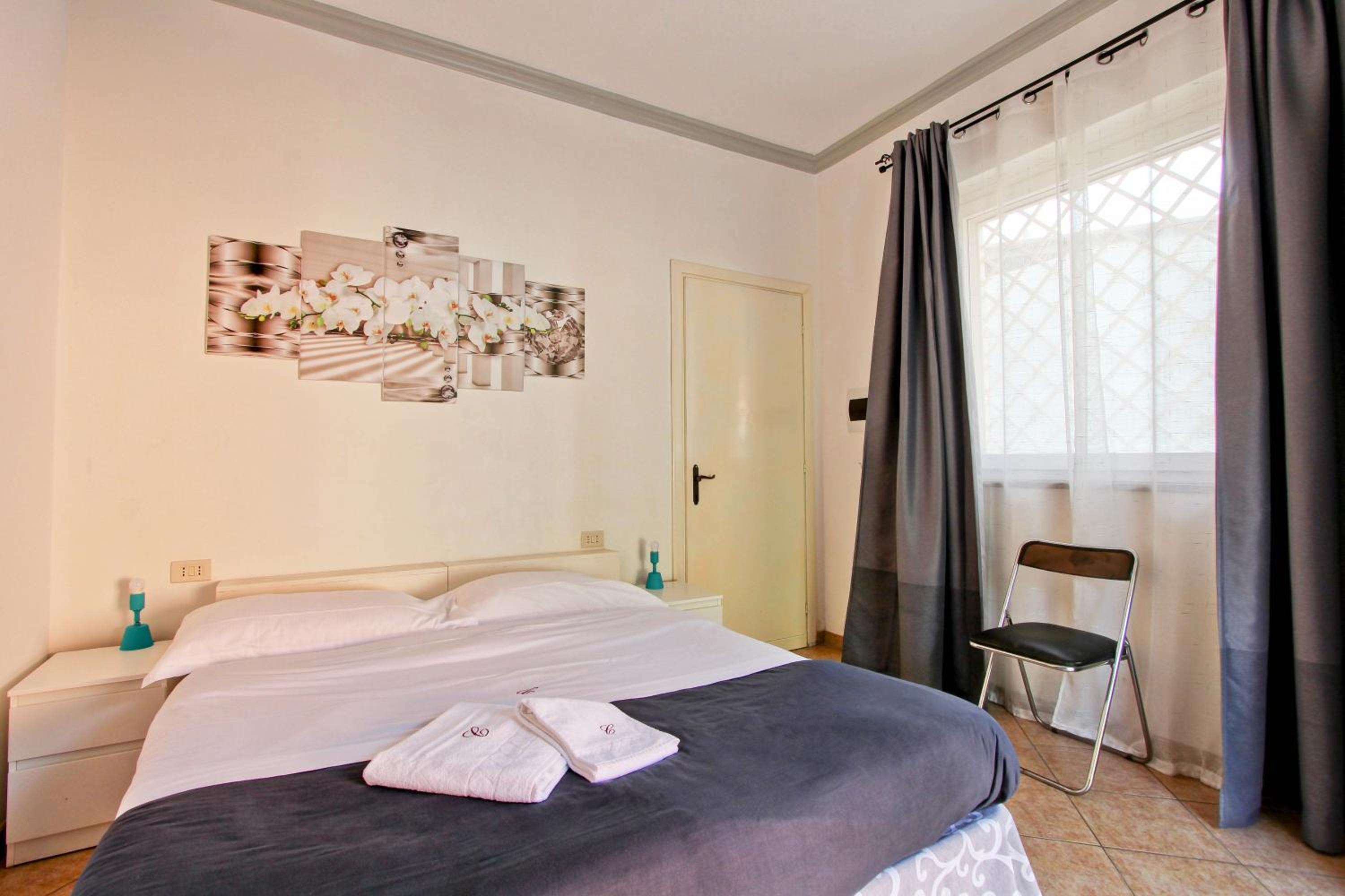 Double Room - Disability Access photo 2