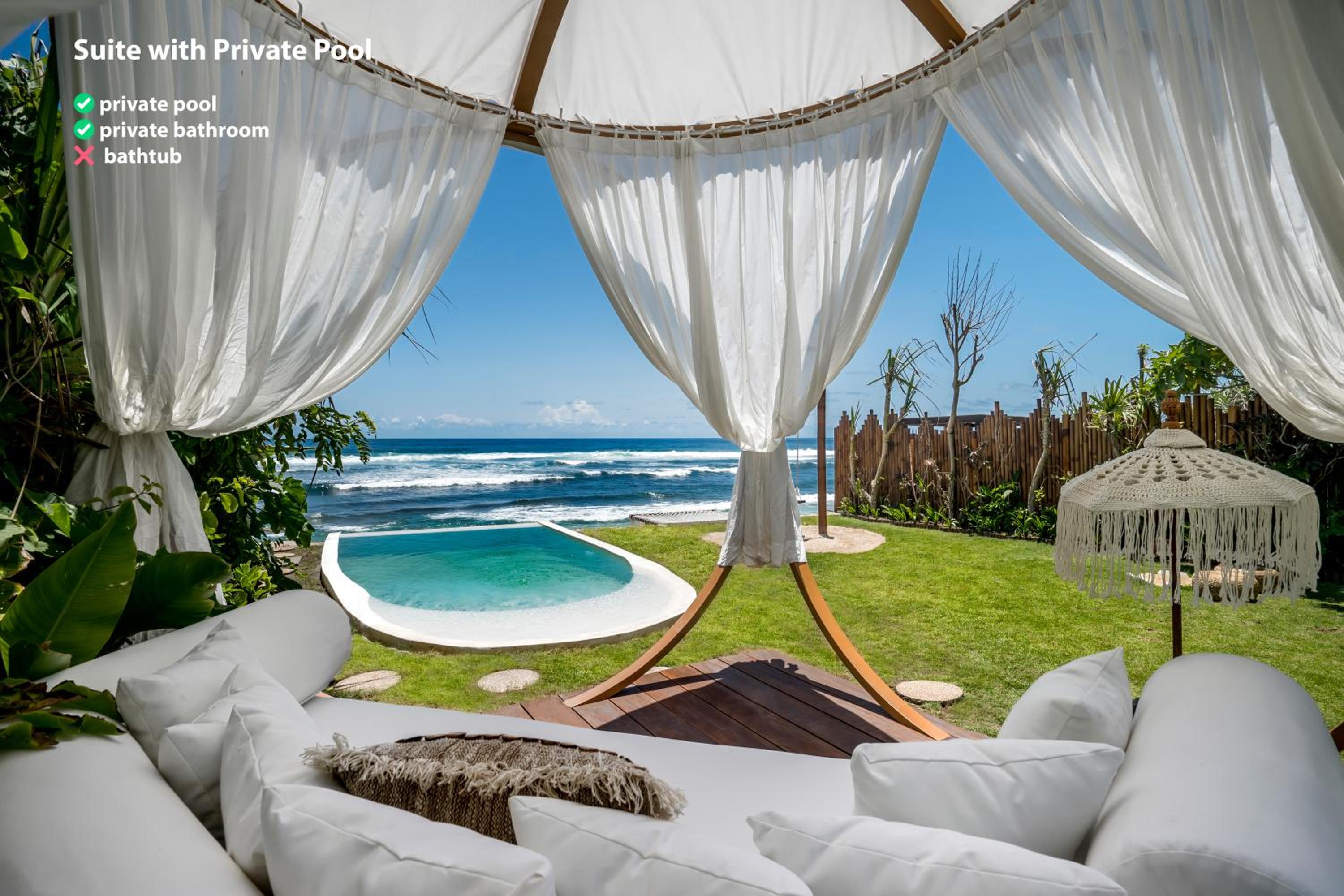 Suite with Private Pool - Photo 28