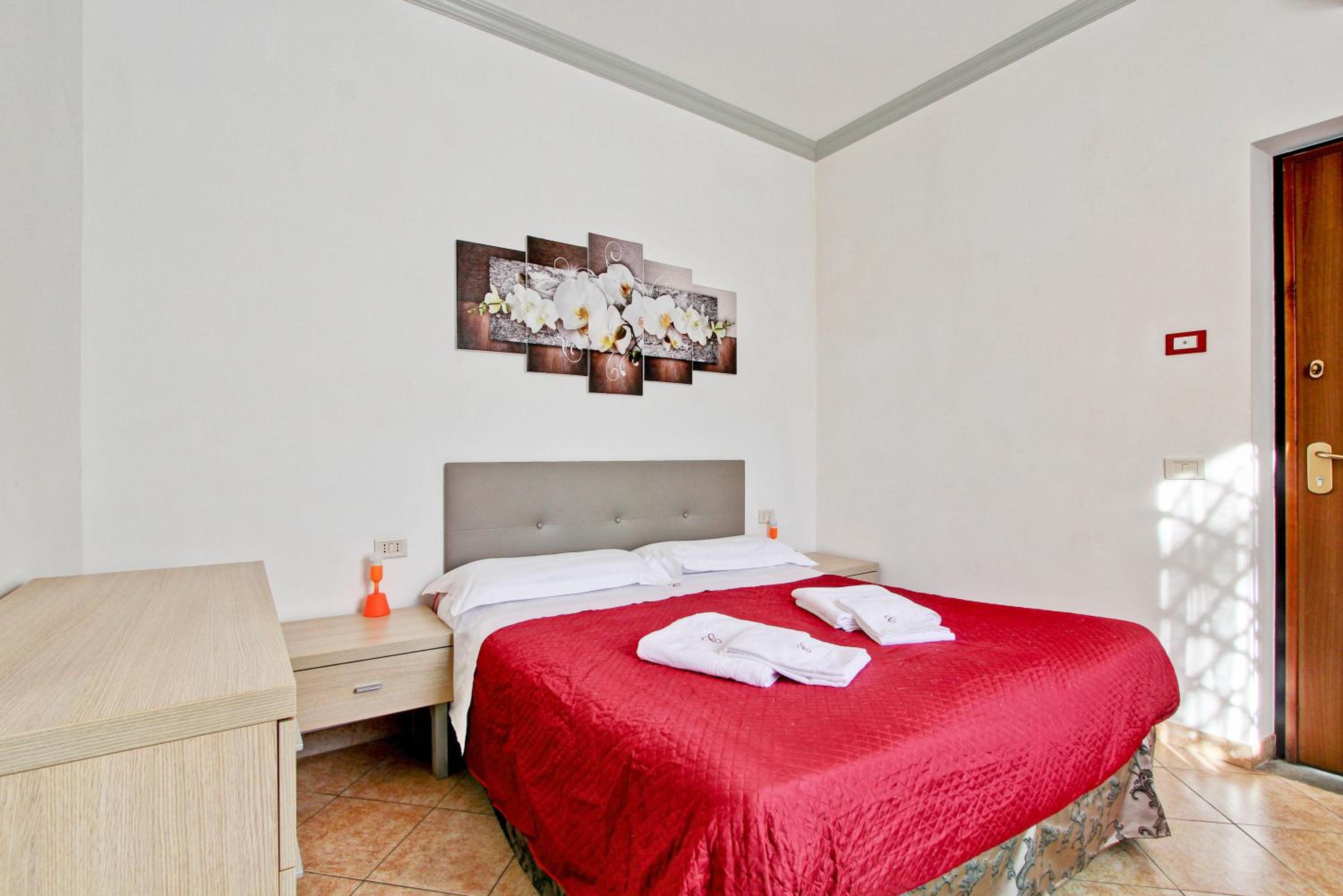Double Room with Private Bathroom photo 3