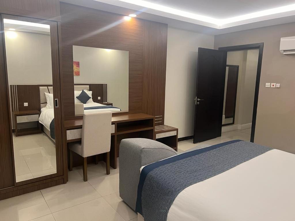 Junior Suite - Photo 1