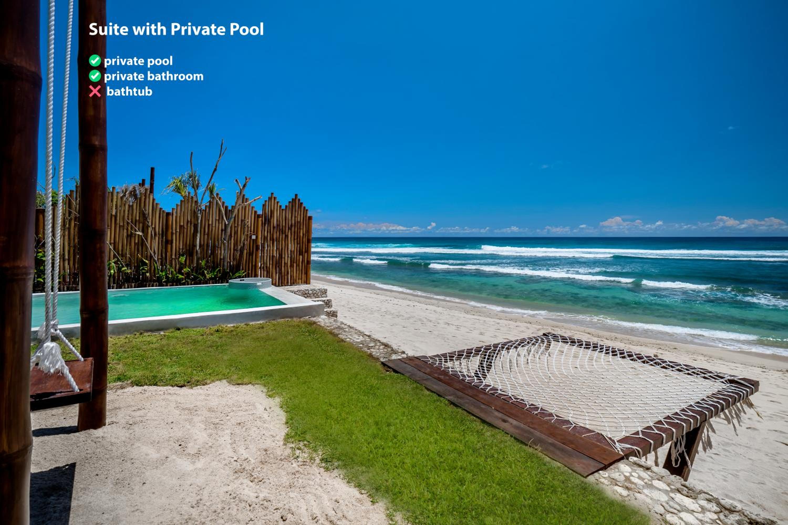 Suite with Private Pool - Photo 23