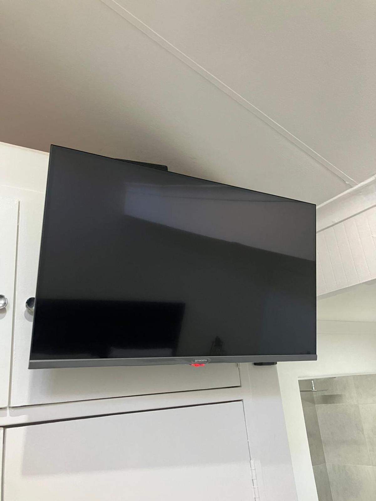 Standard King Room - Photo 5