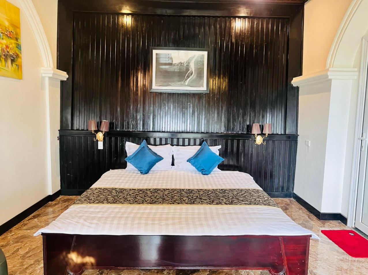 Standard Single Room with Mountain View