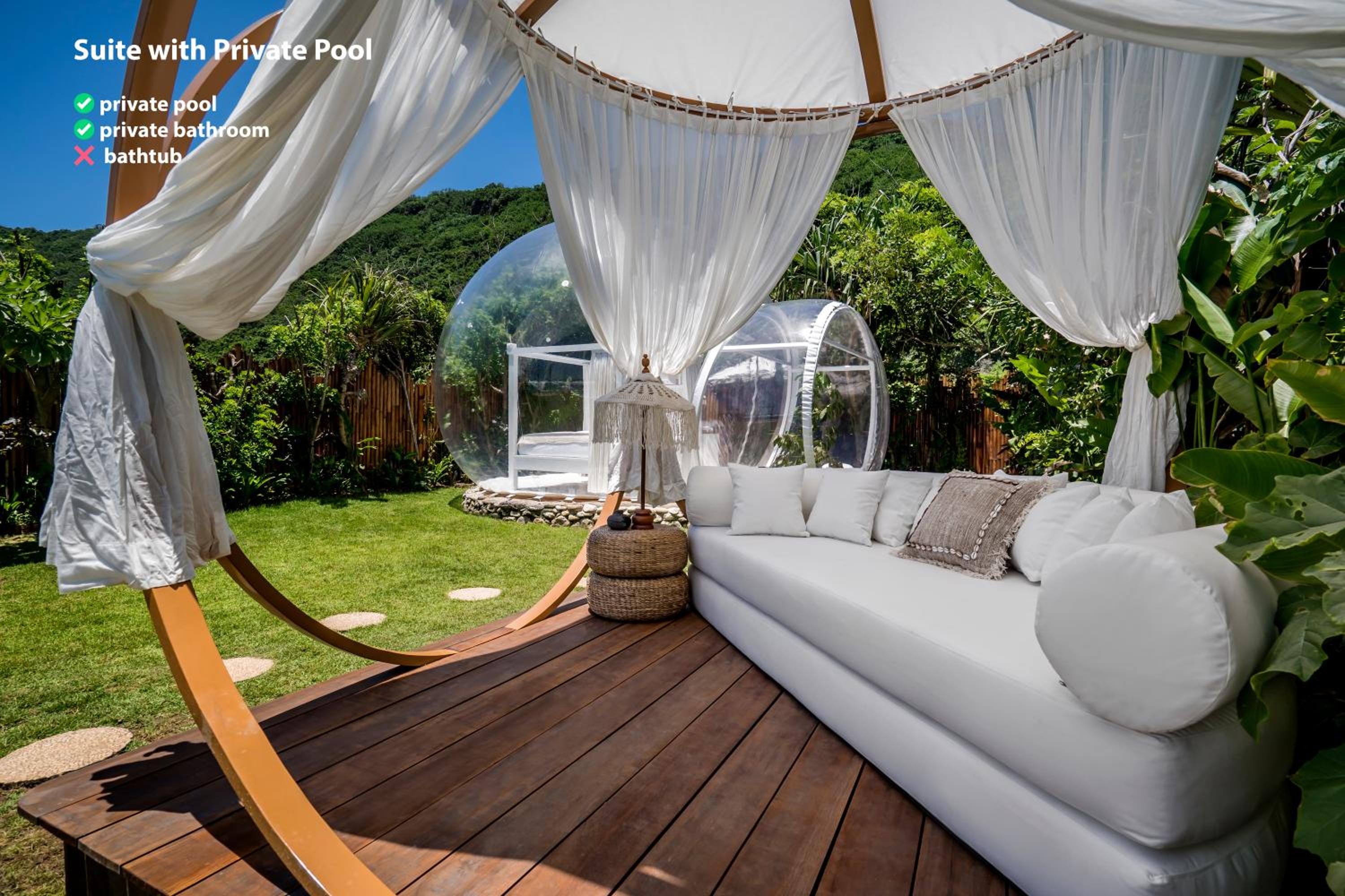 Suite with Private Pool - Photo 18