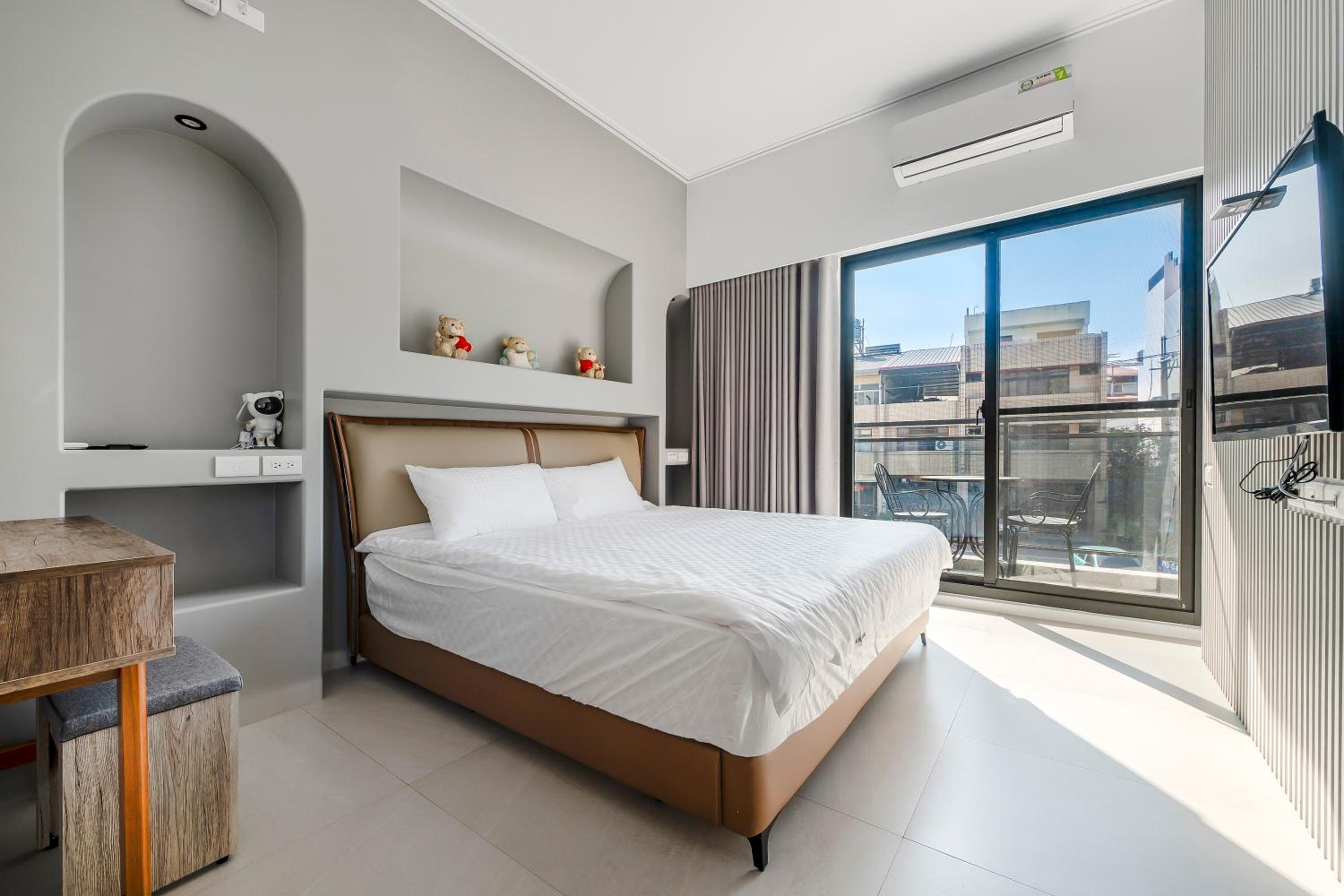 Deluxe Double Room with Bath photo 1