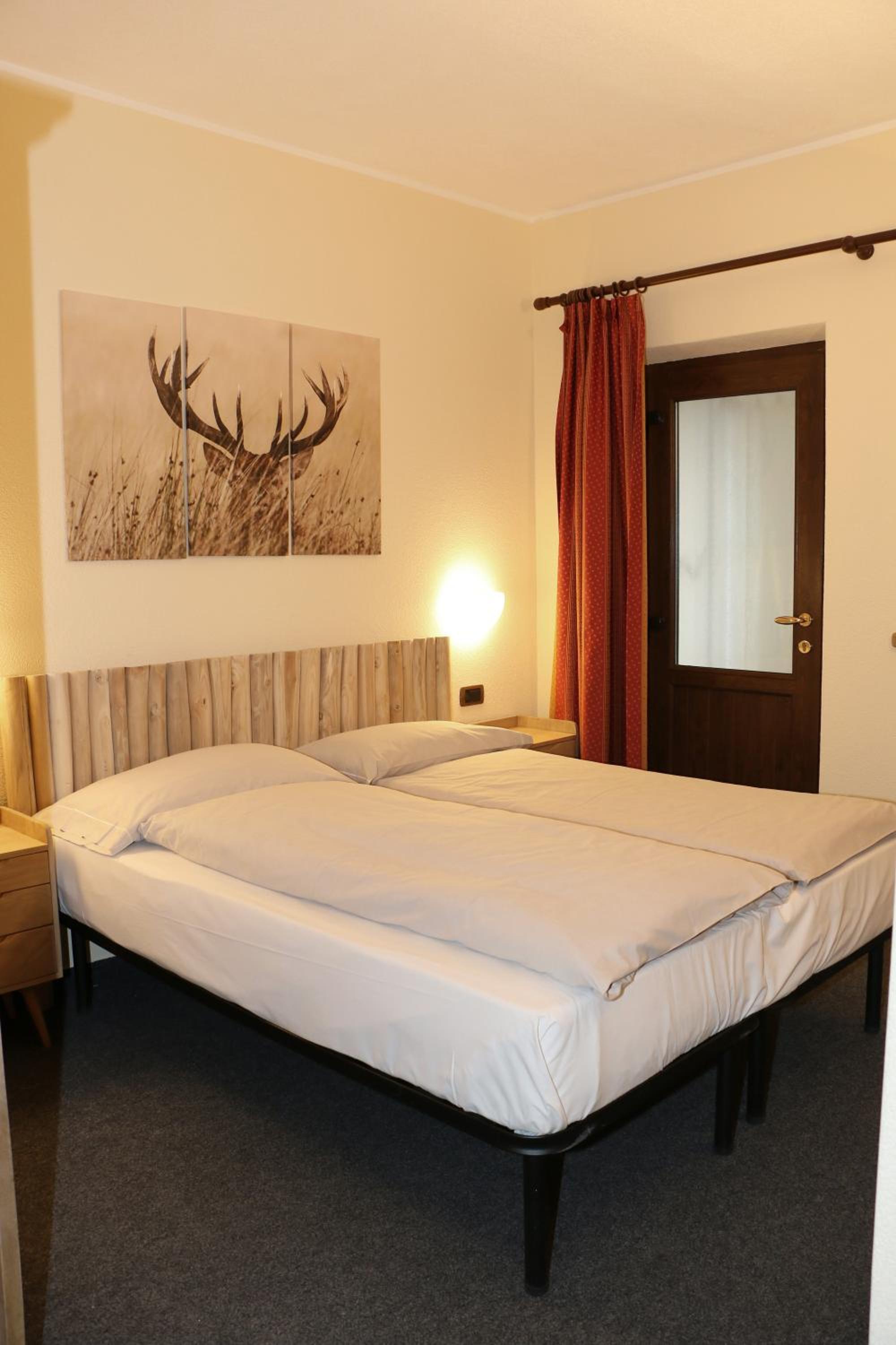 One-Bedroom Apartment (4 Adults) photo 1