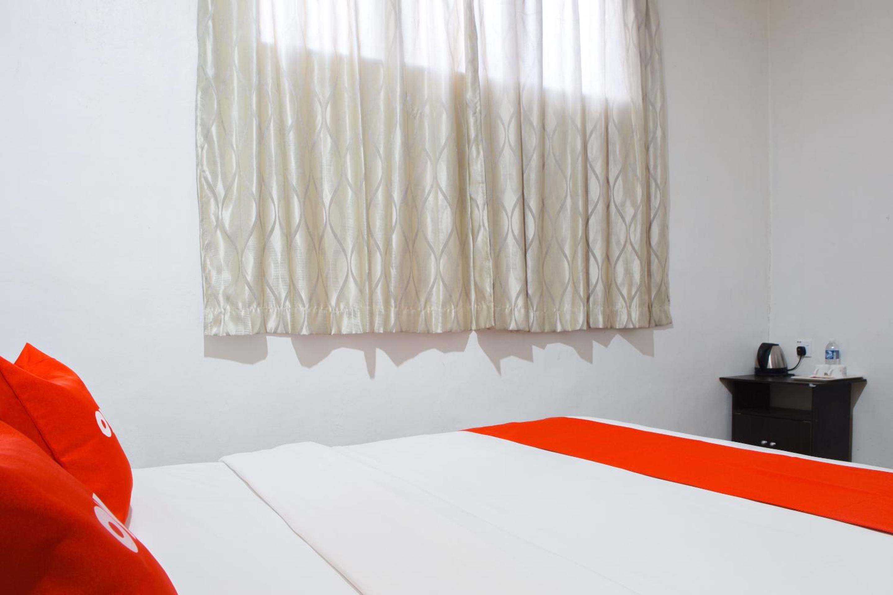 Deluxe King Room photo 3