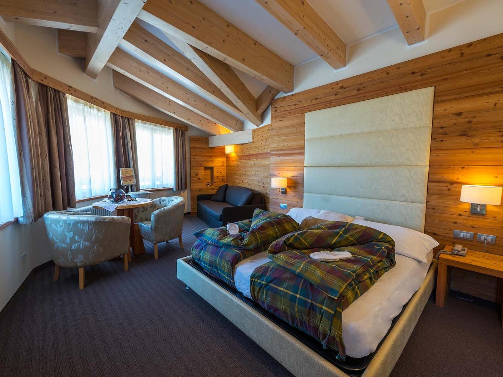 Junior Suite with Balcony photo 1