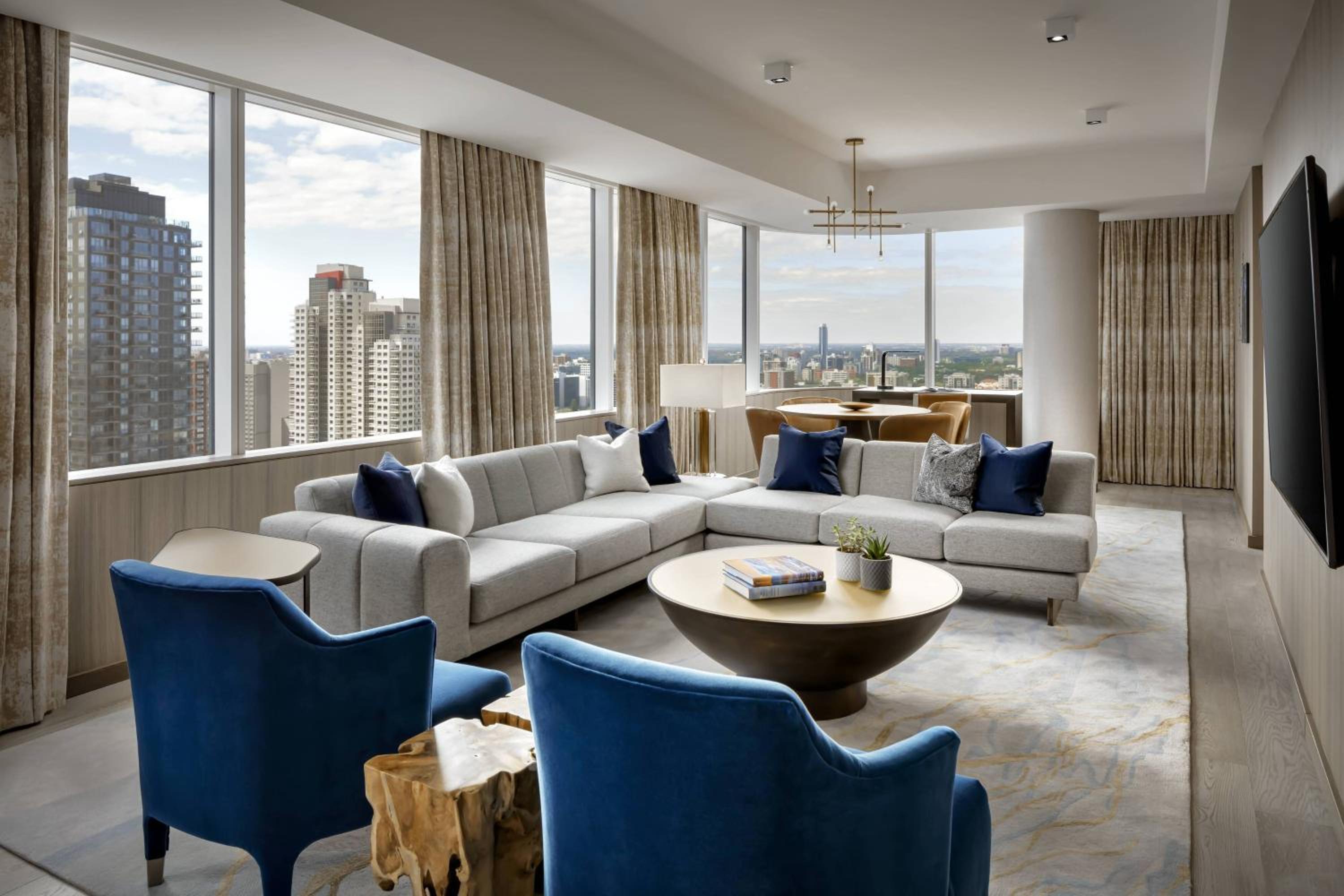 Executive Lounge Access, 1 Bedroom Vise Presidential Suite, 1 King