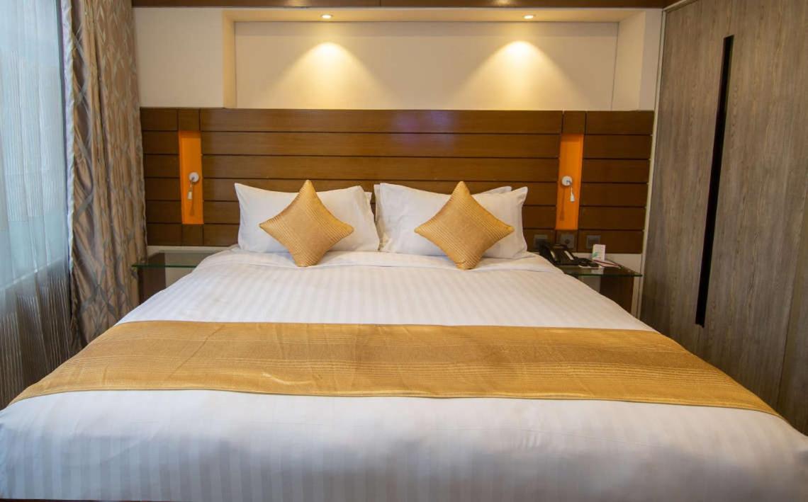 Executive Suite photo 1