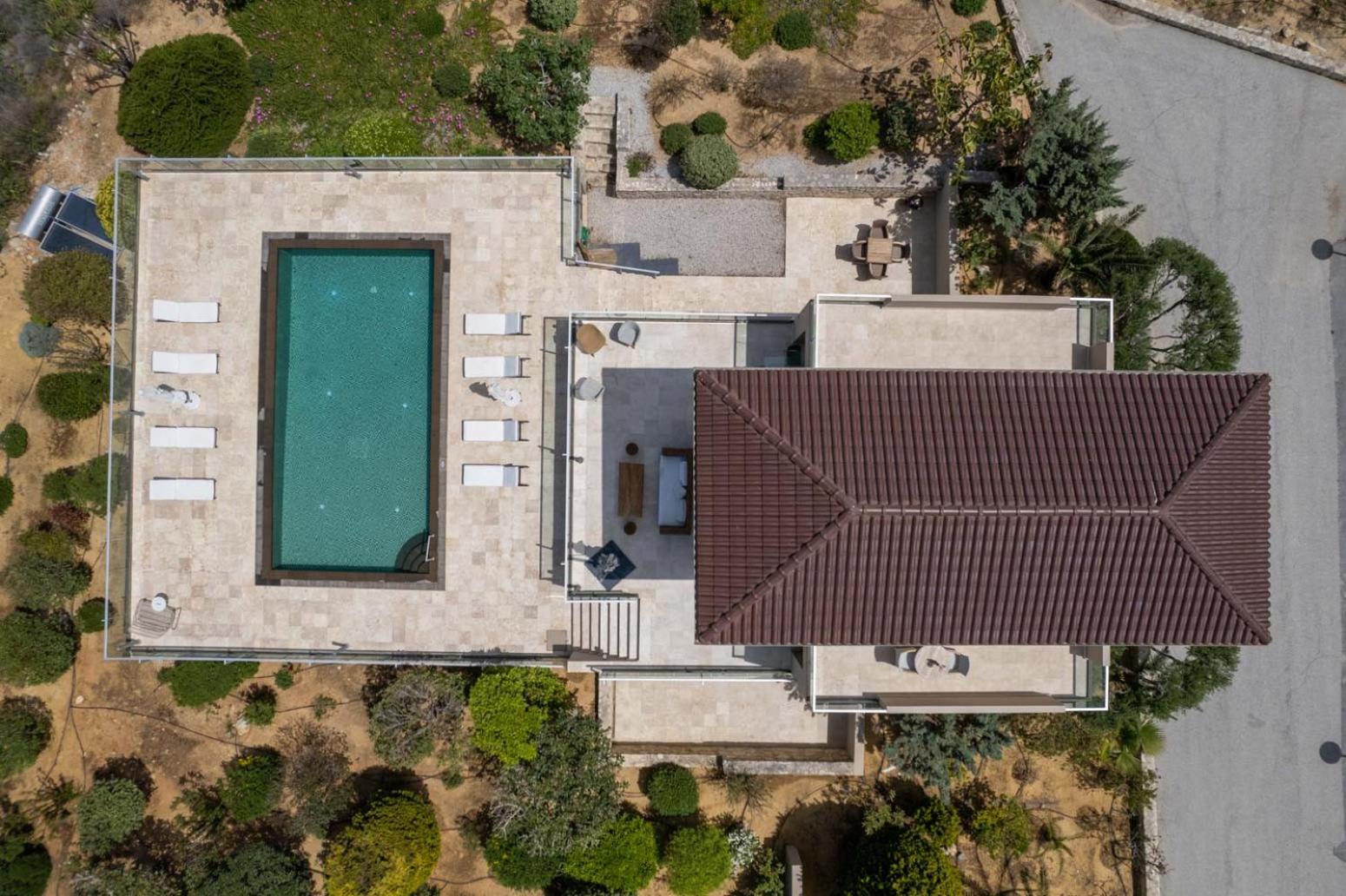 Deluxe Villa photo 2