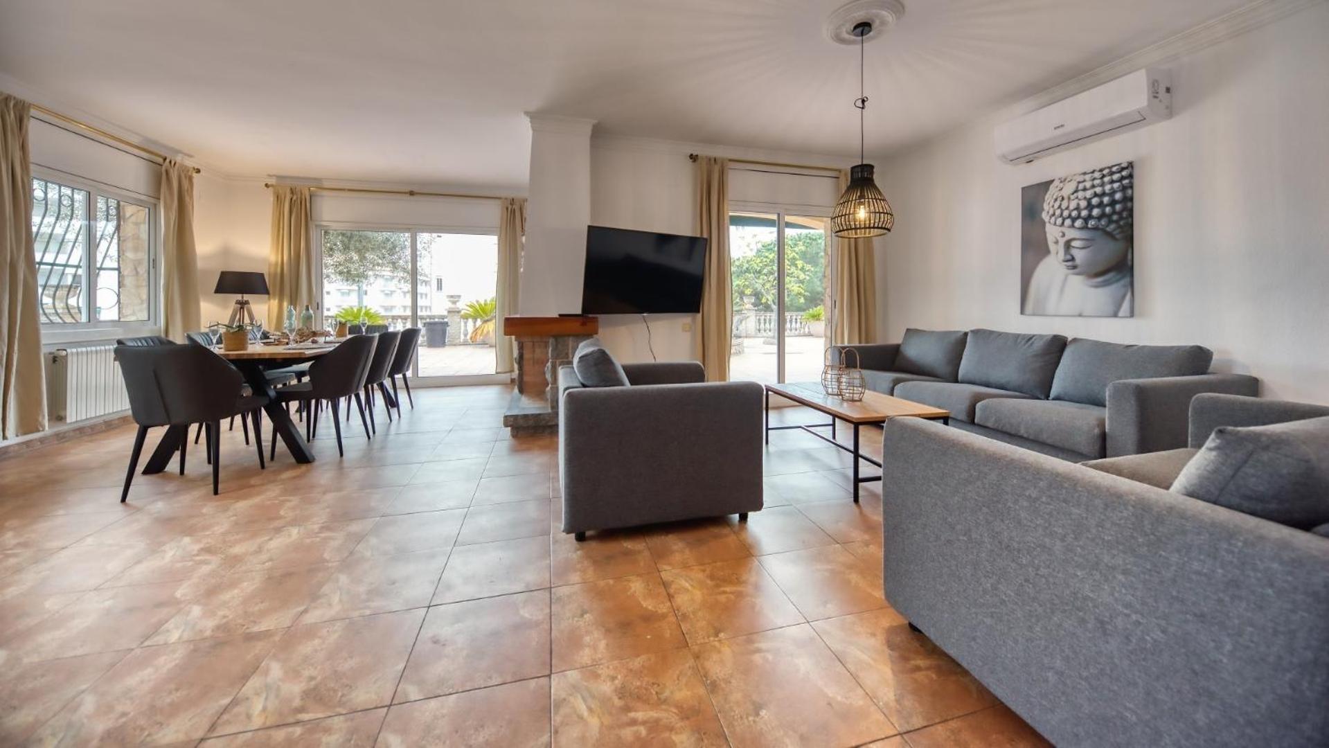 Villa con vistas al jardín