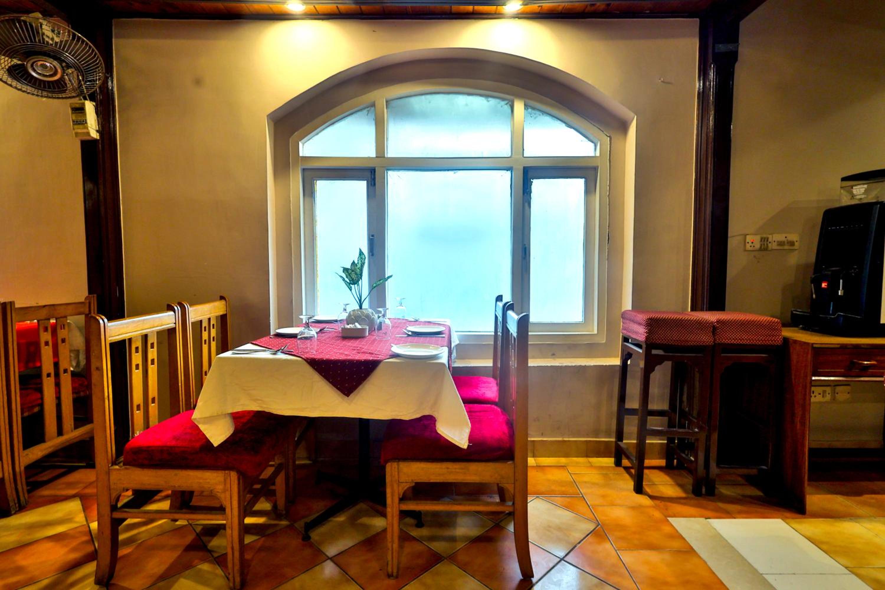 Deluxe Room - Photo 7