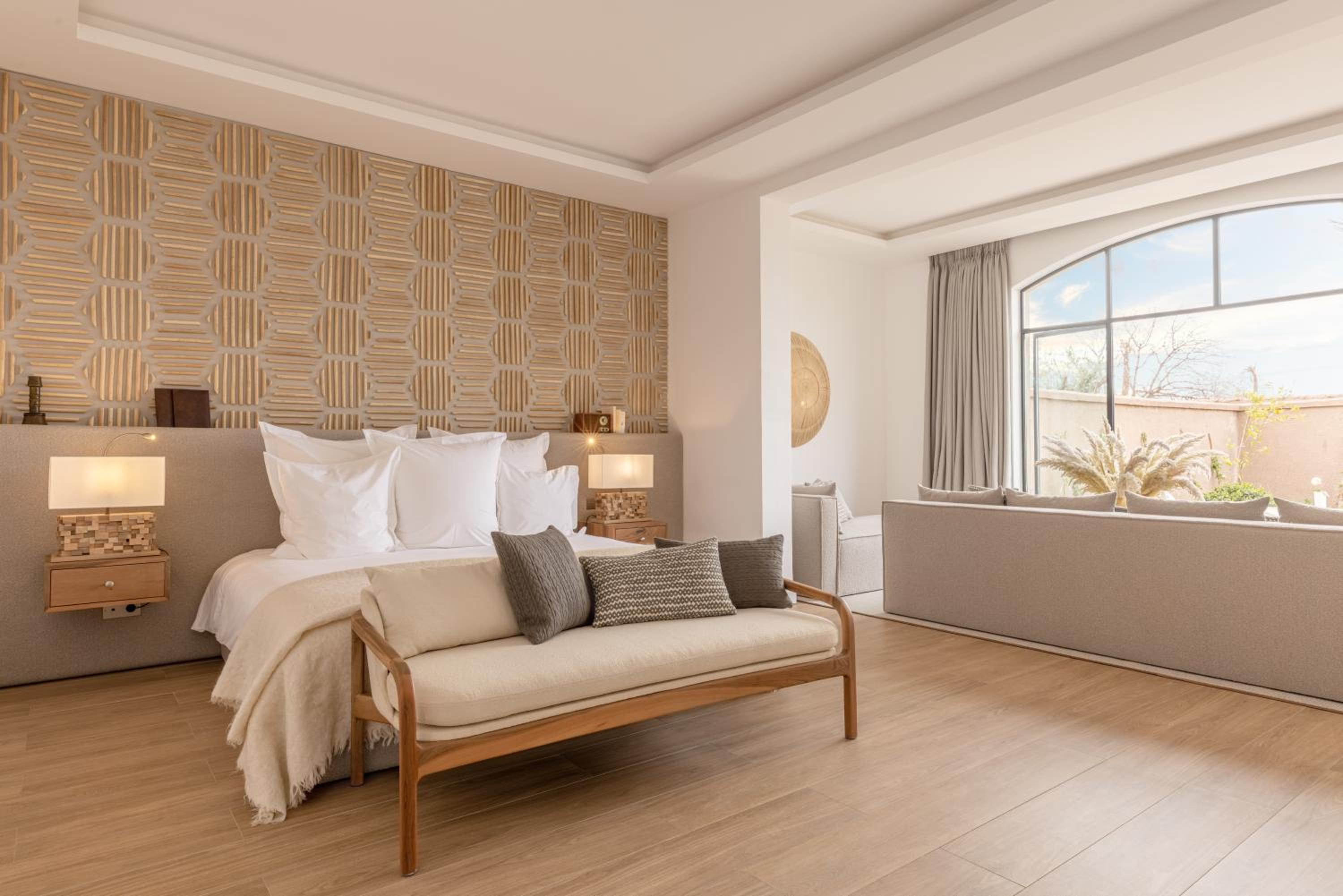 Superior King Suite - Photo 19