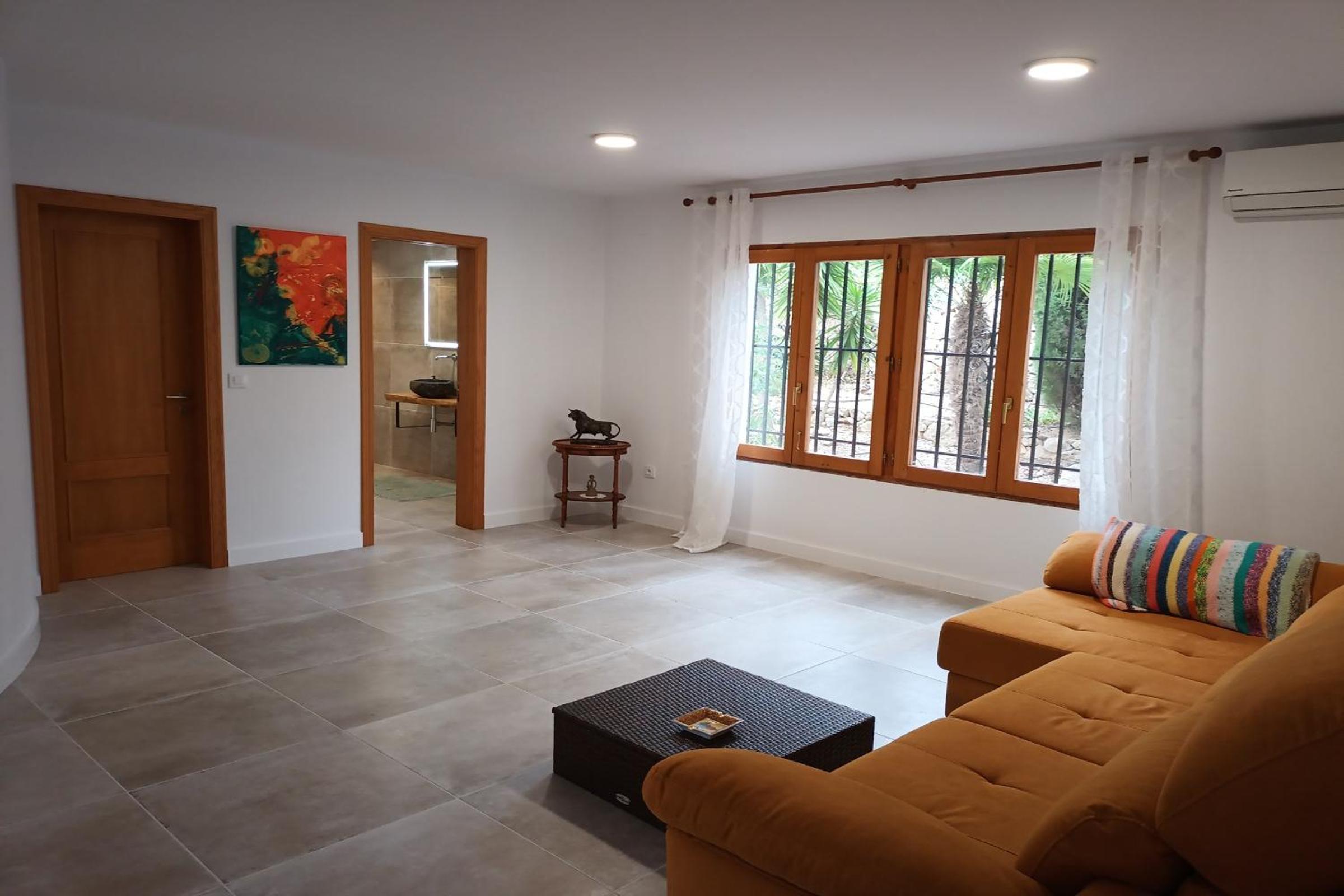 Villa de Tres Habitaciones