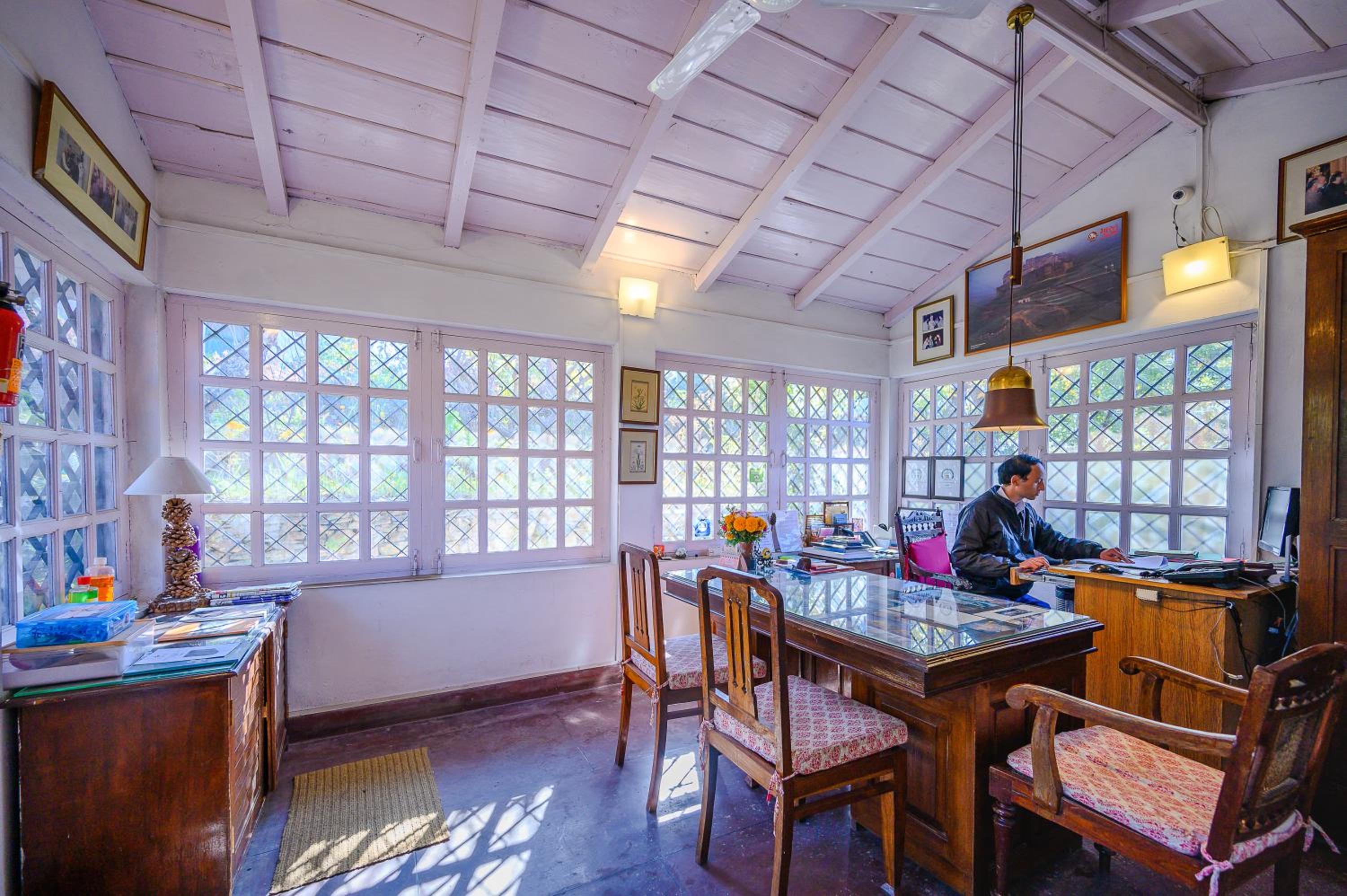 Heritage Comfort - Complimentary Evening Tea, 10% off on Laundry Service photo 2