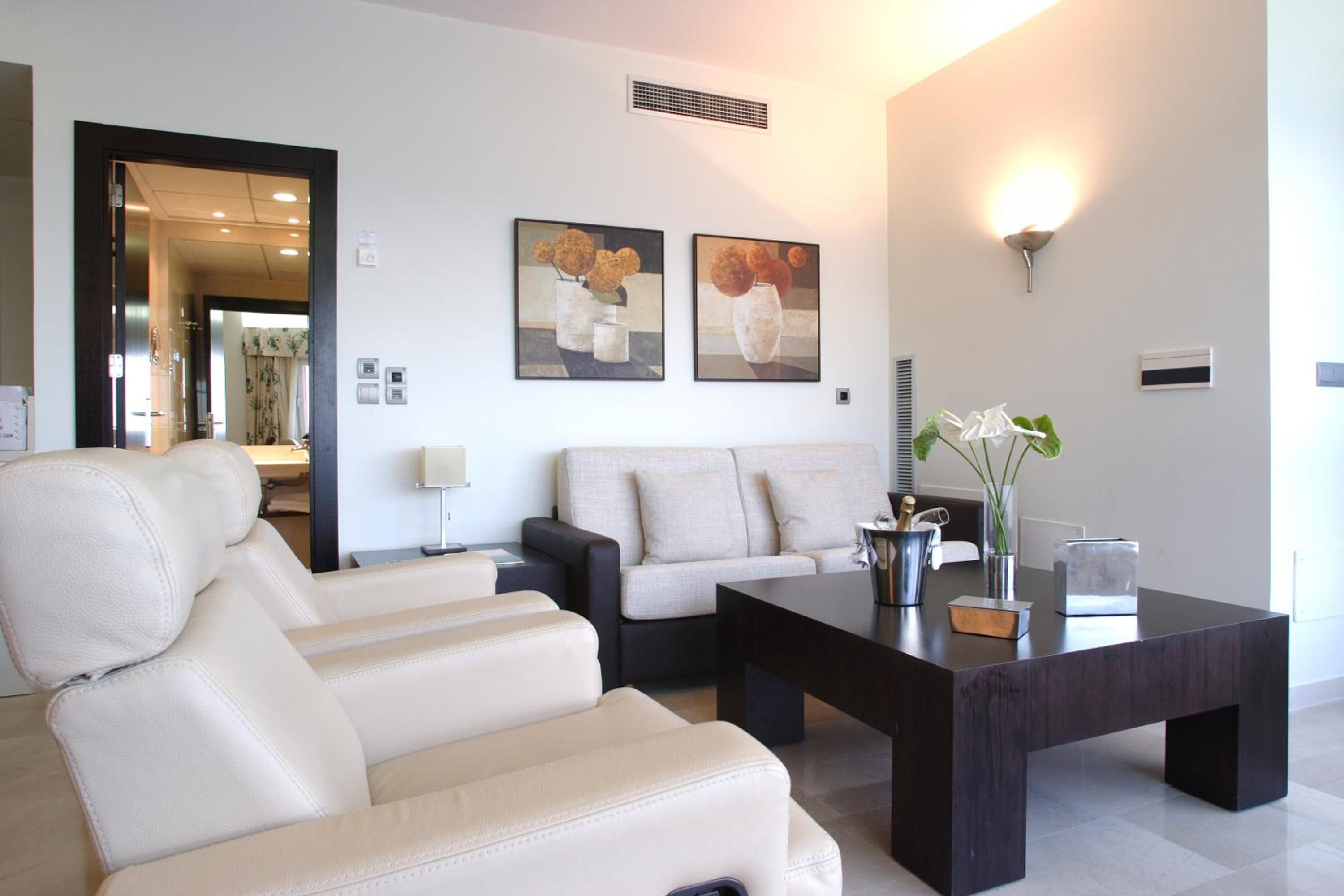 Two-Bedroom Suite - Photo 1
