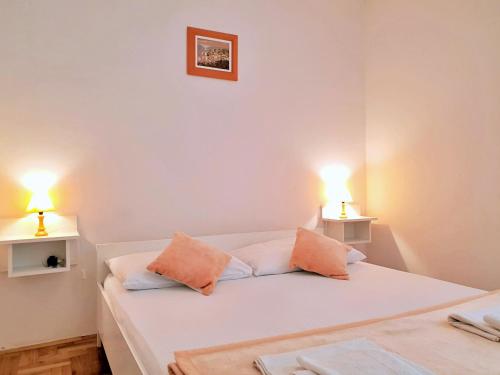 Apartment with Terrace photo 1