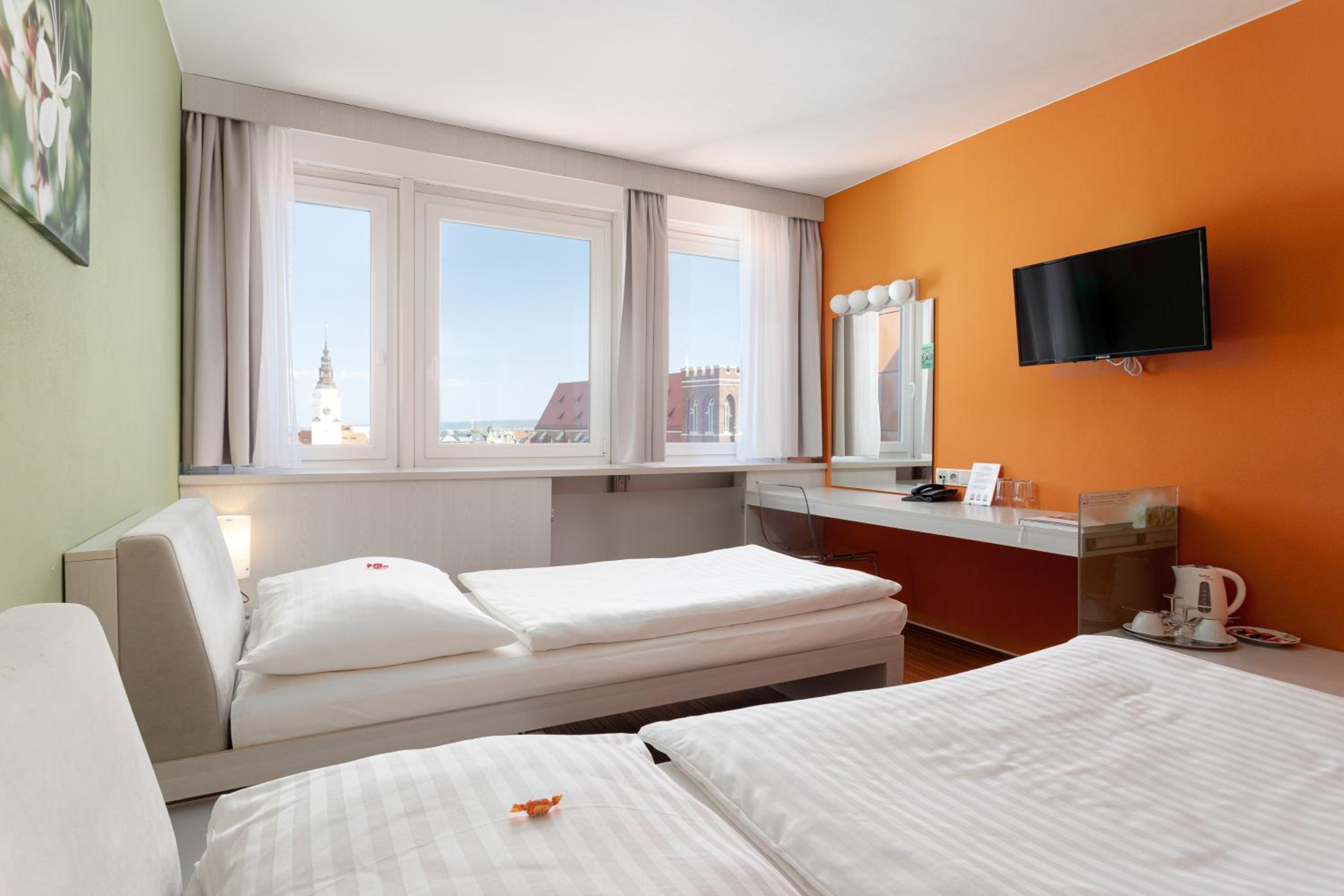 Deluxe Twin Room - Photo 2